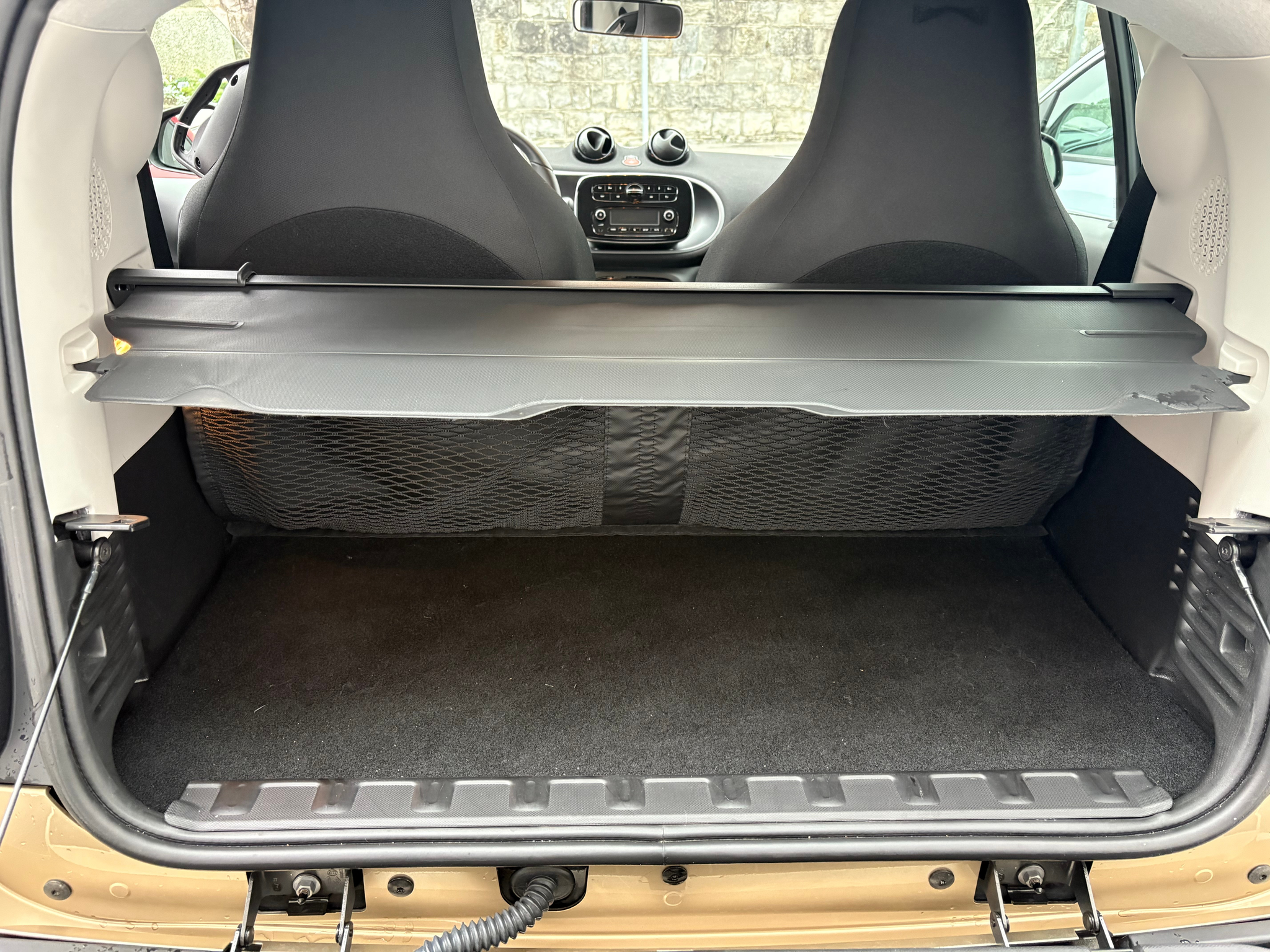 listing desktop thumbnail image 10