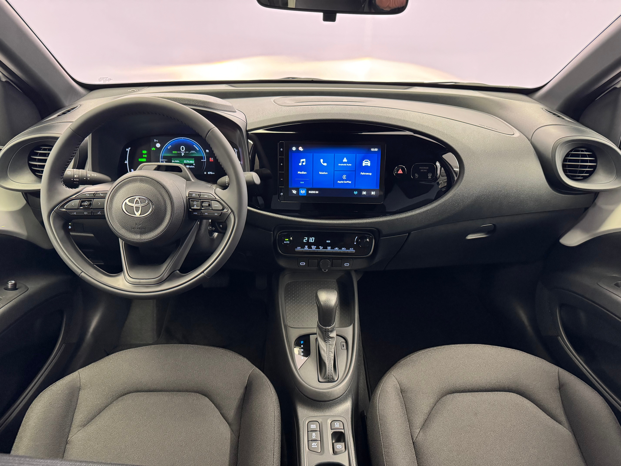 listing desktop thumbnail image 5