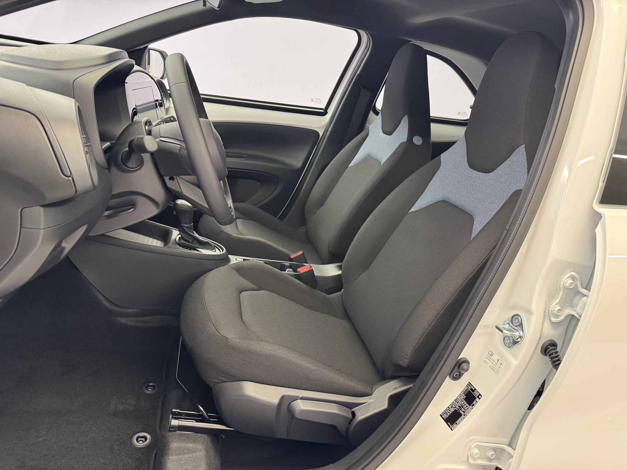 listing desktop thumbnail image 8