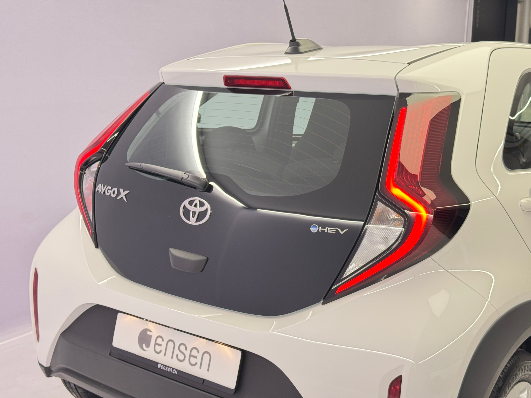 listing desktop thumbnail image 14