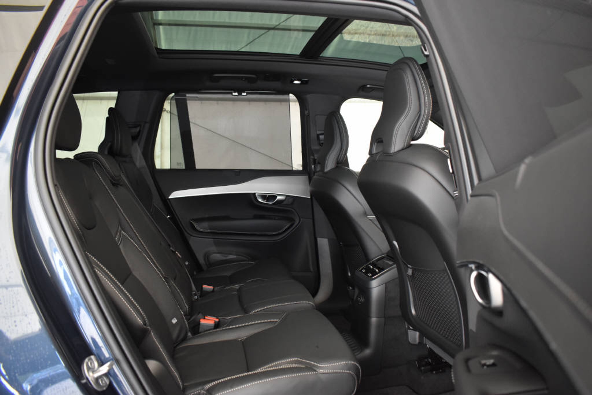 listing desktop thumbnail image 6