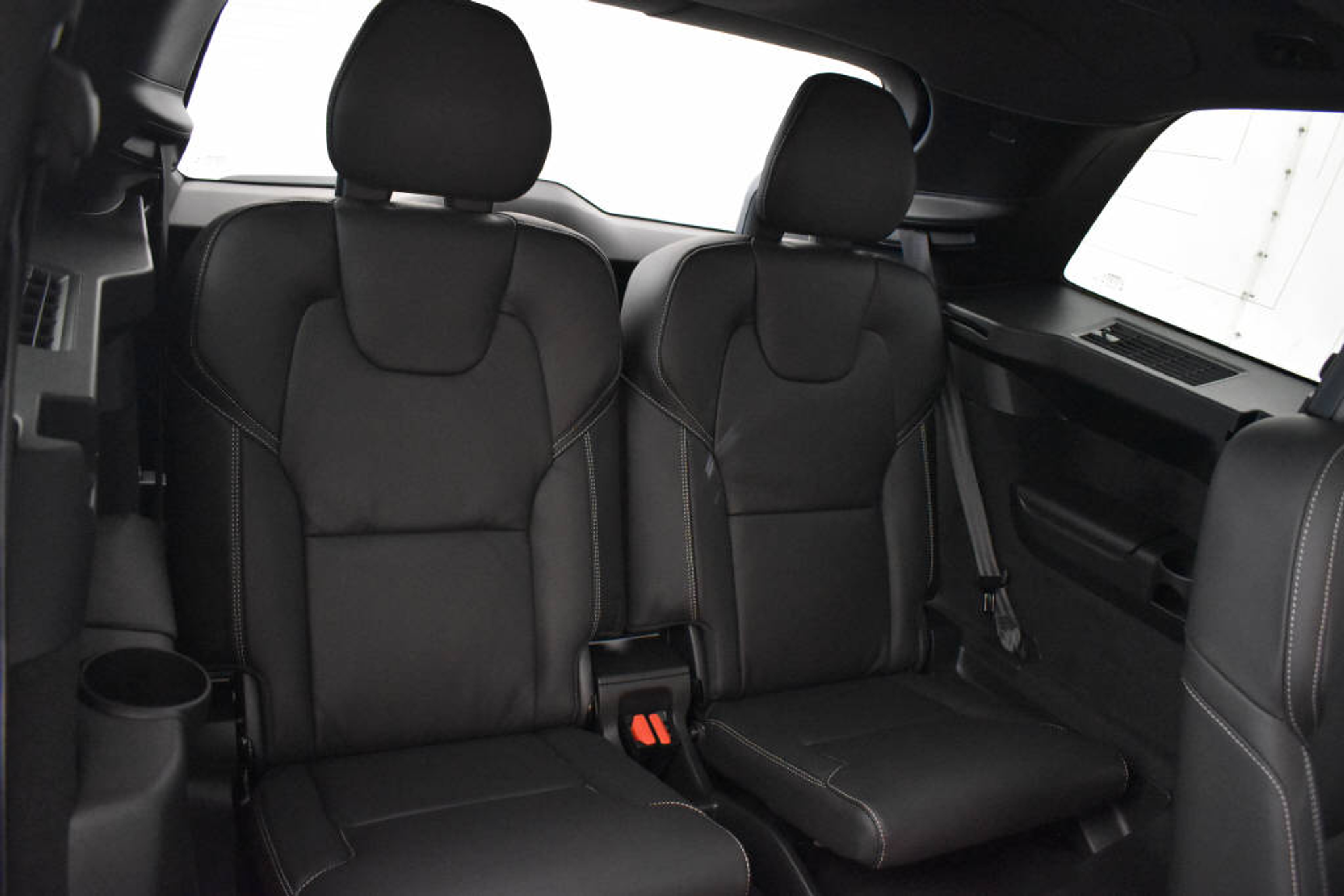 listing desktop thumbnail image 9