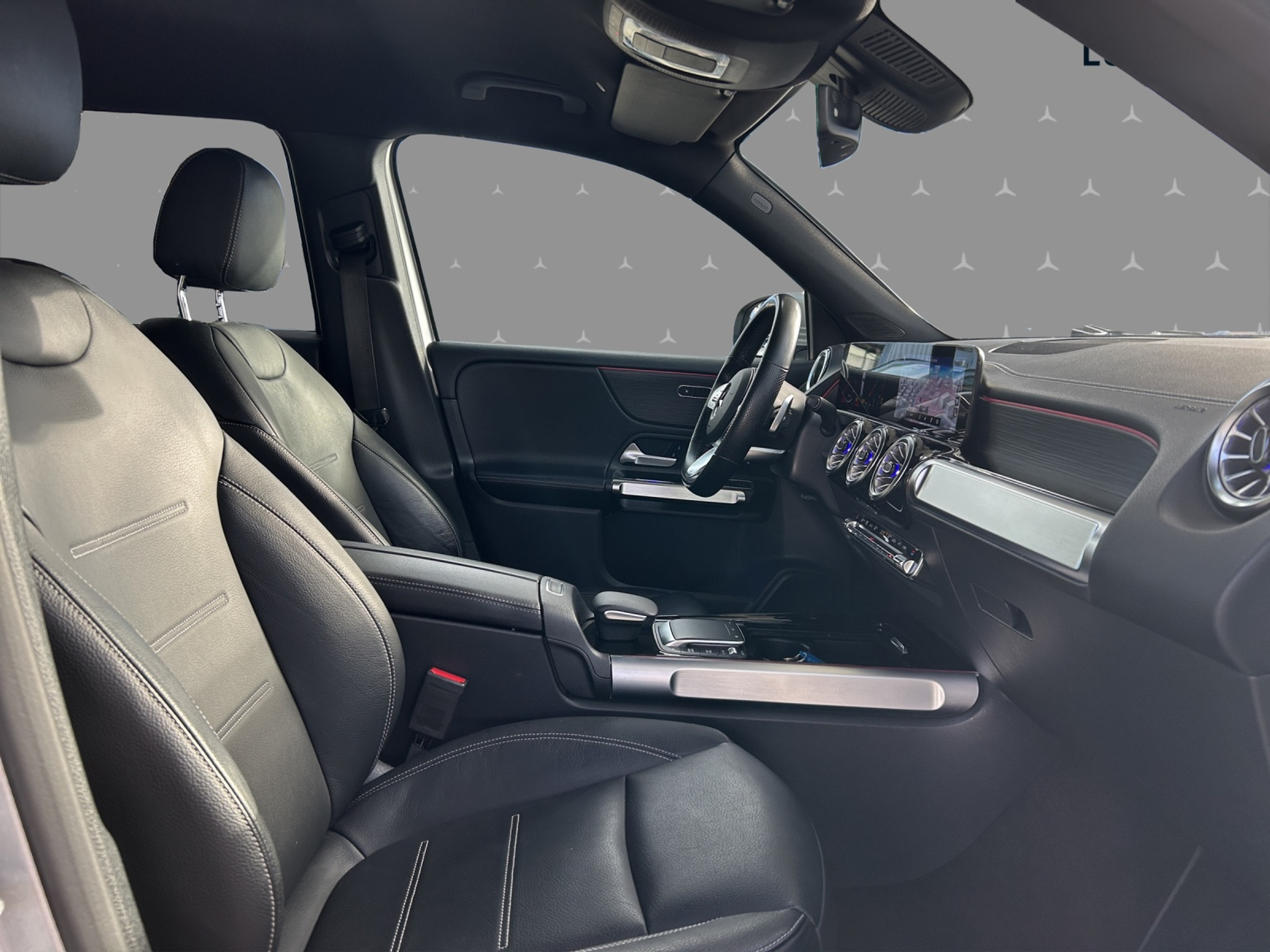 listing desktop thumbnail image 15