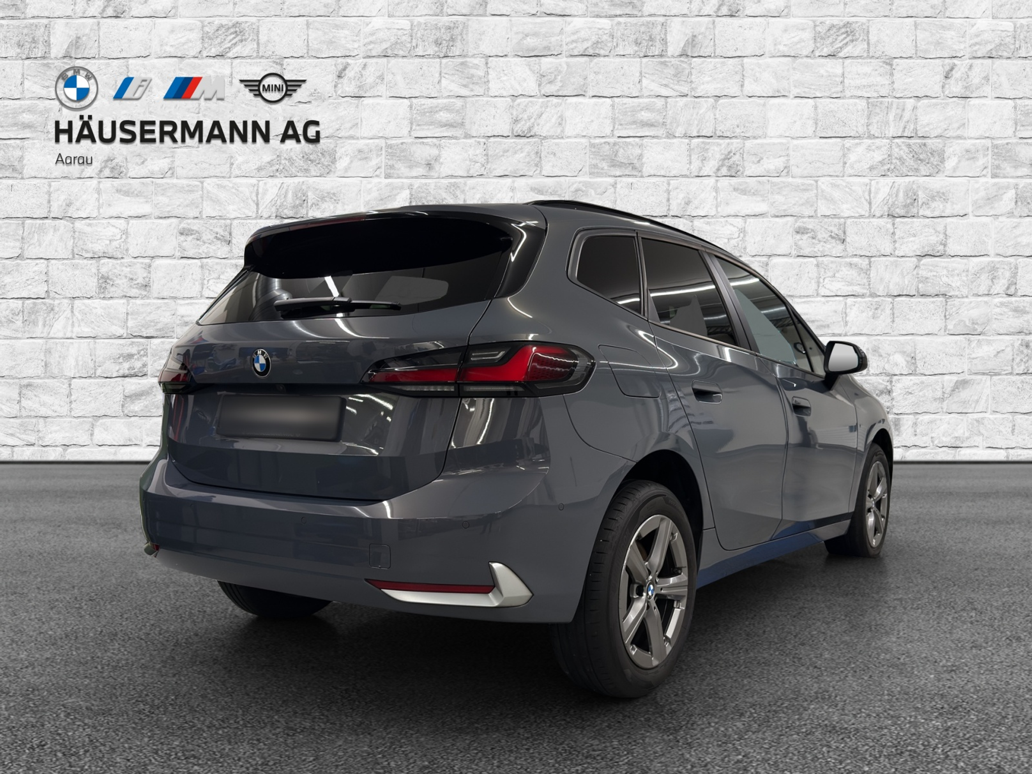 listing desktop thumbnail image 4