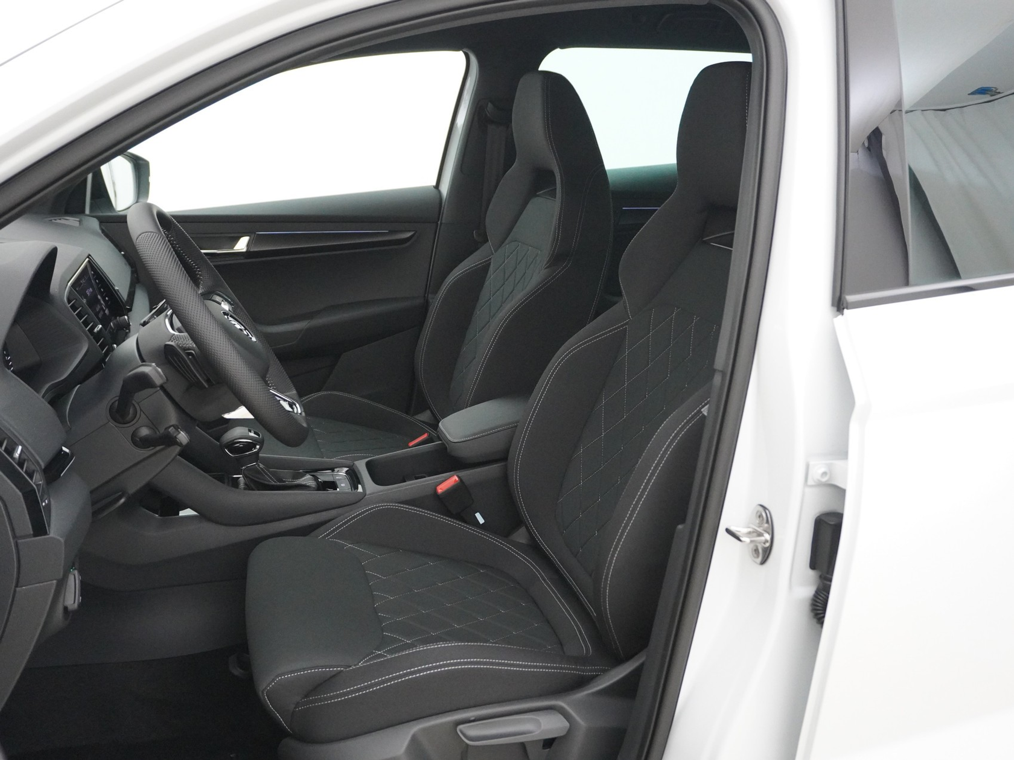 listing desktop thumbnail image 12