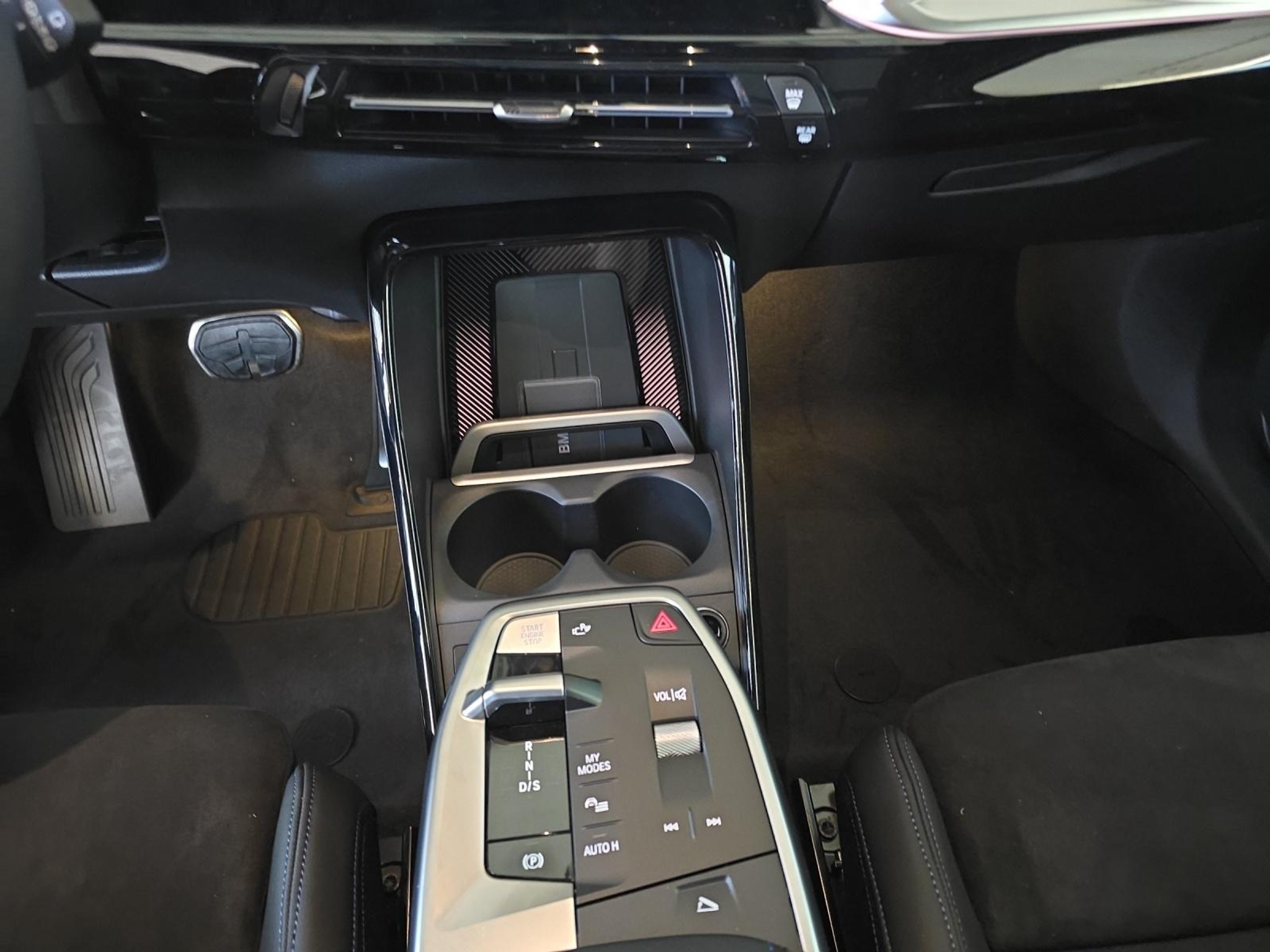 listing desktop thumbnail image 13