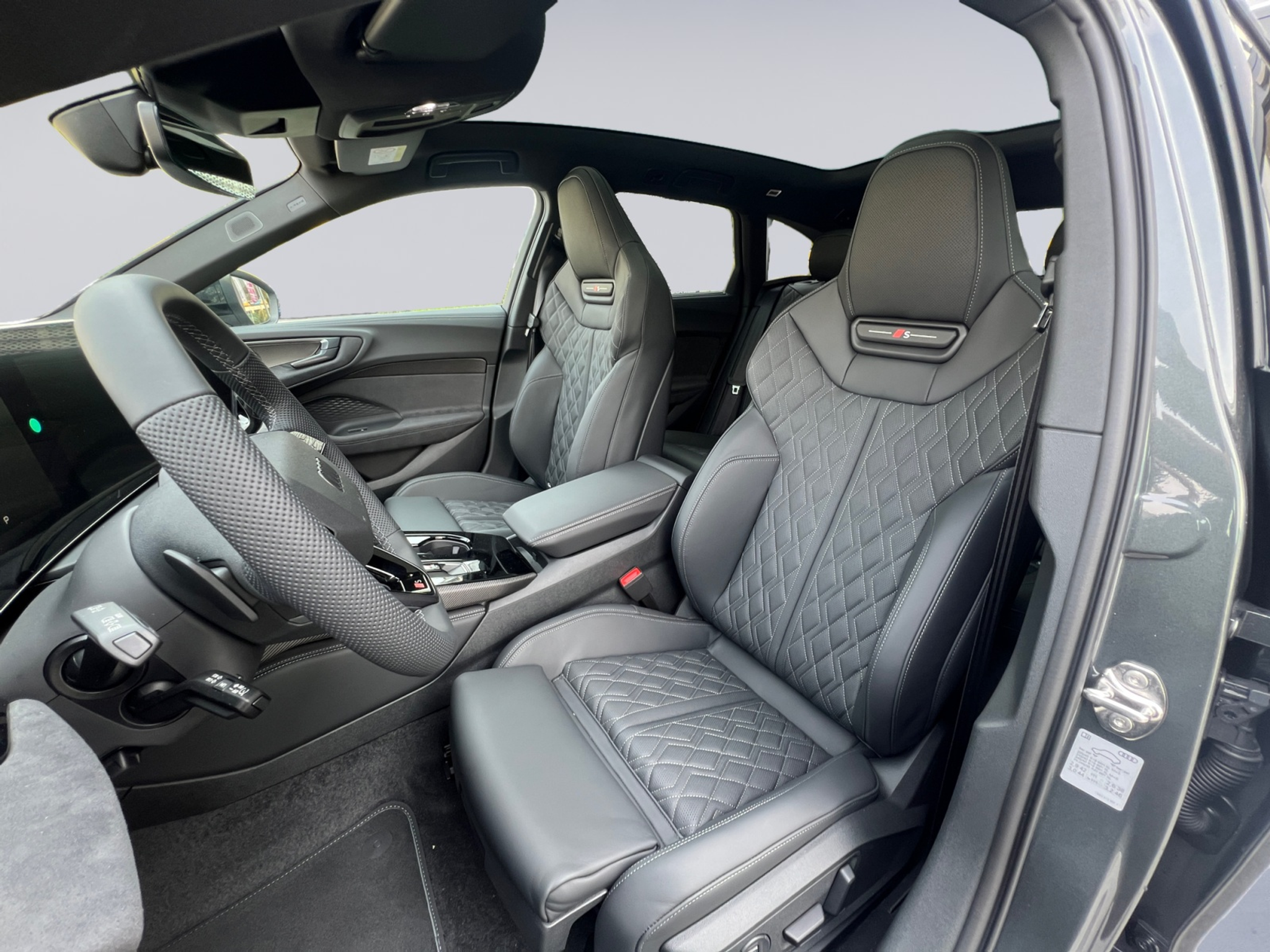 listing desktop thumbnail image 8