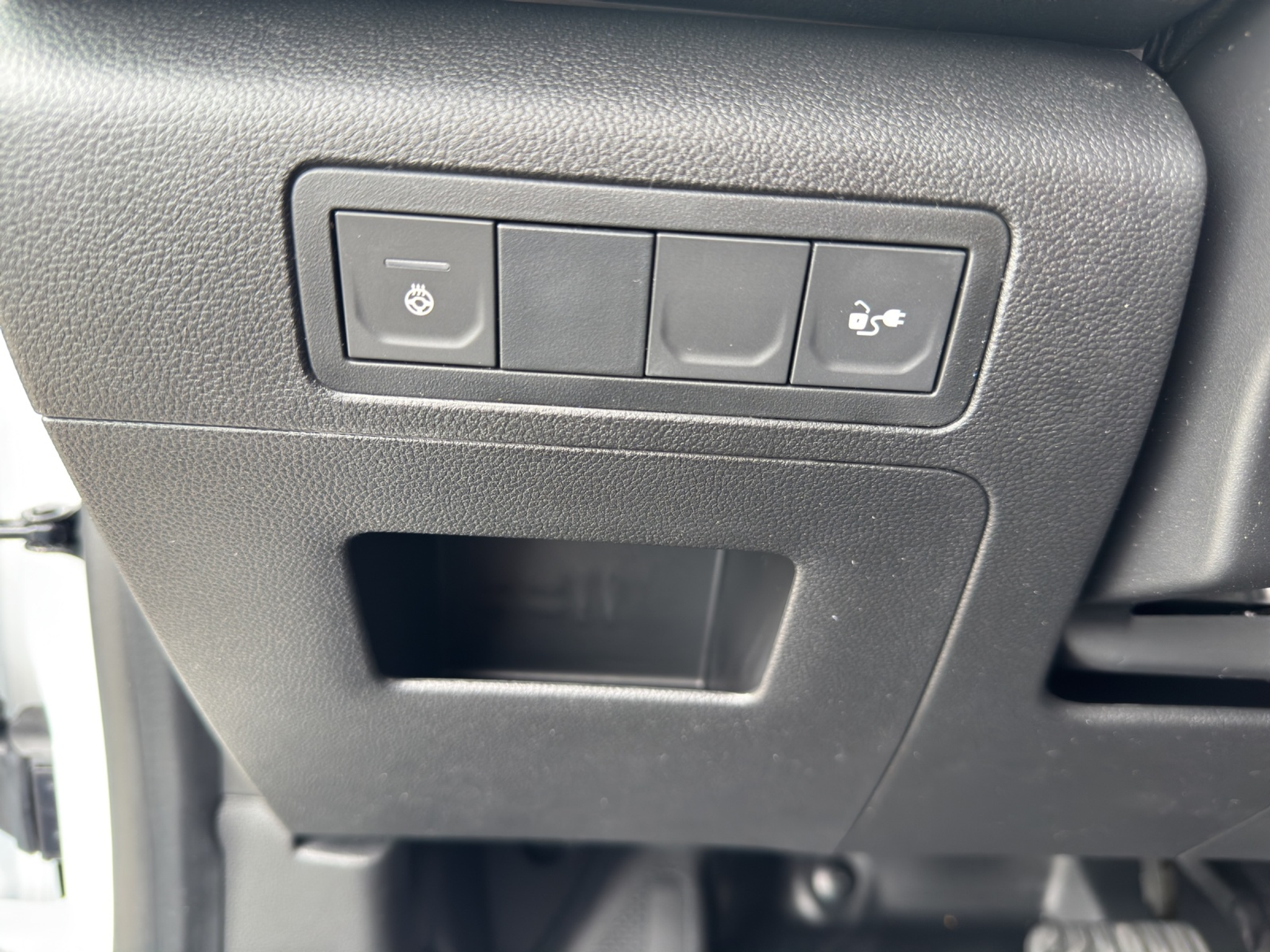 listing desktop thumbnail image 26