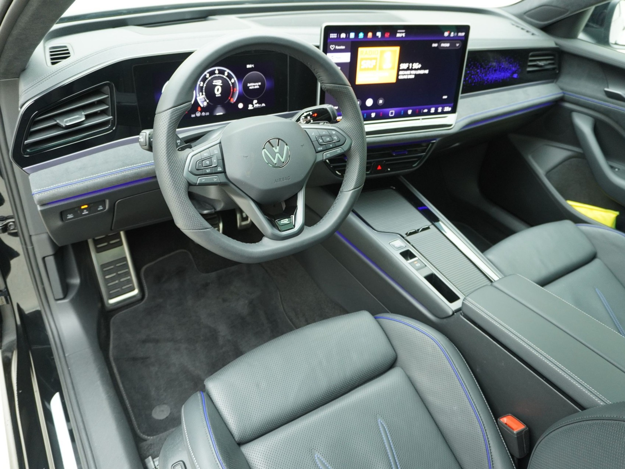 listing desktop thumbnail image 9