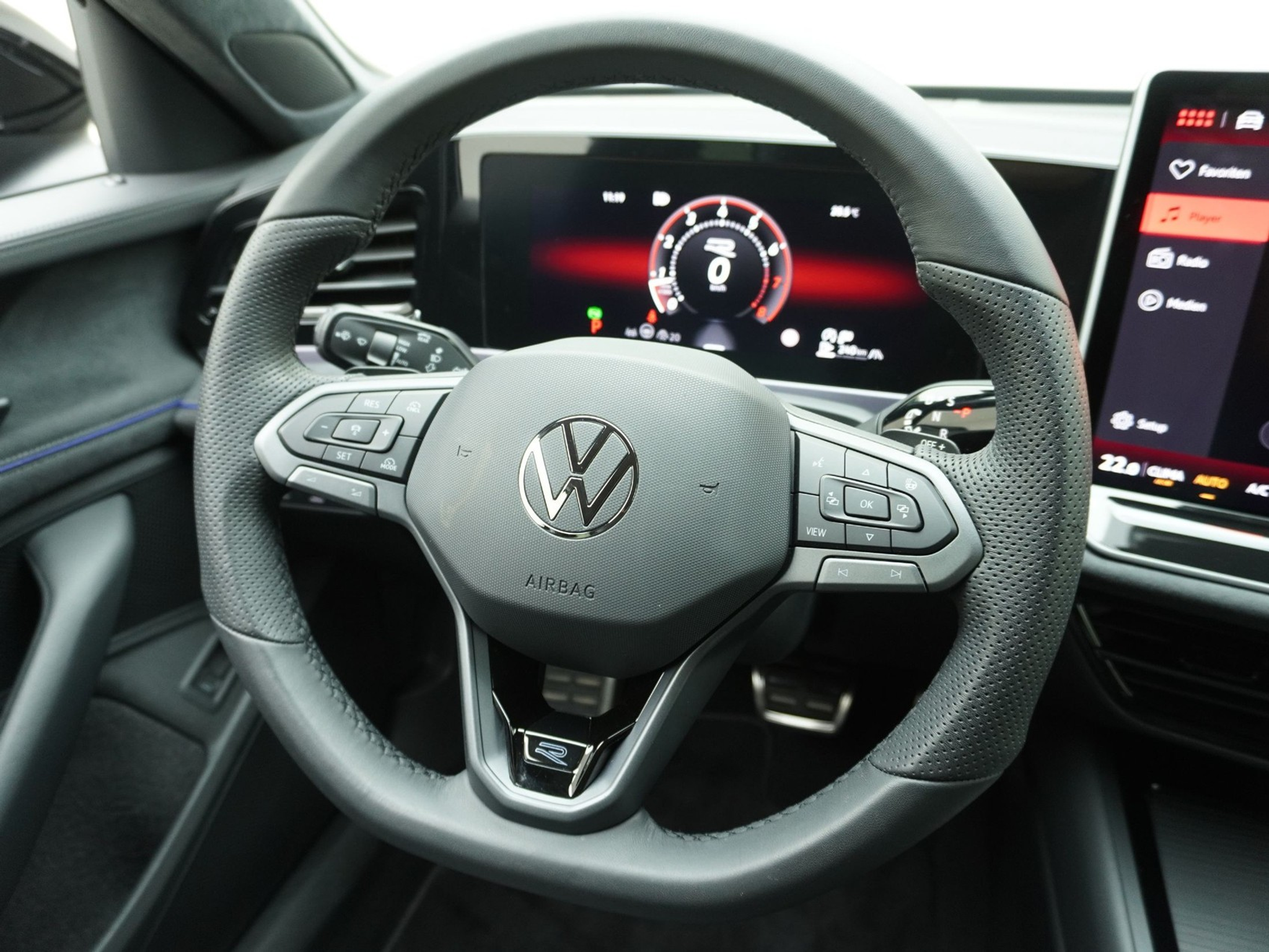 listing desktop thumbnail image 11