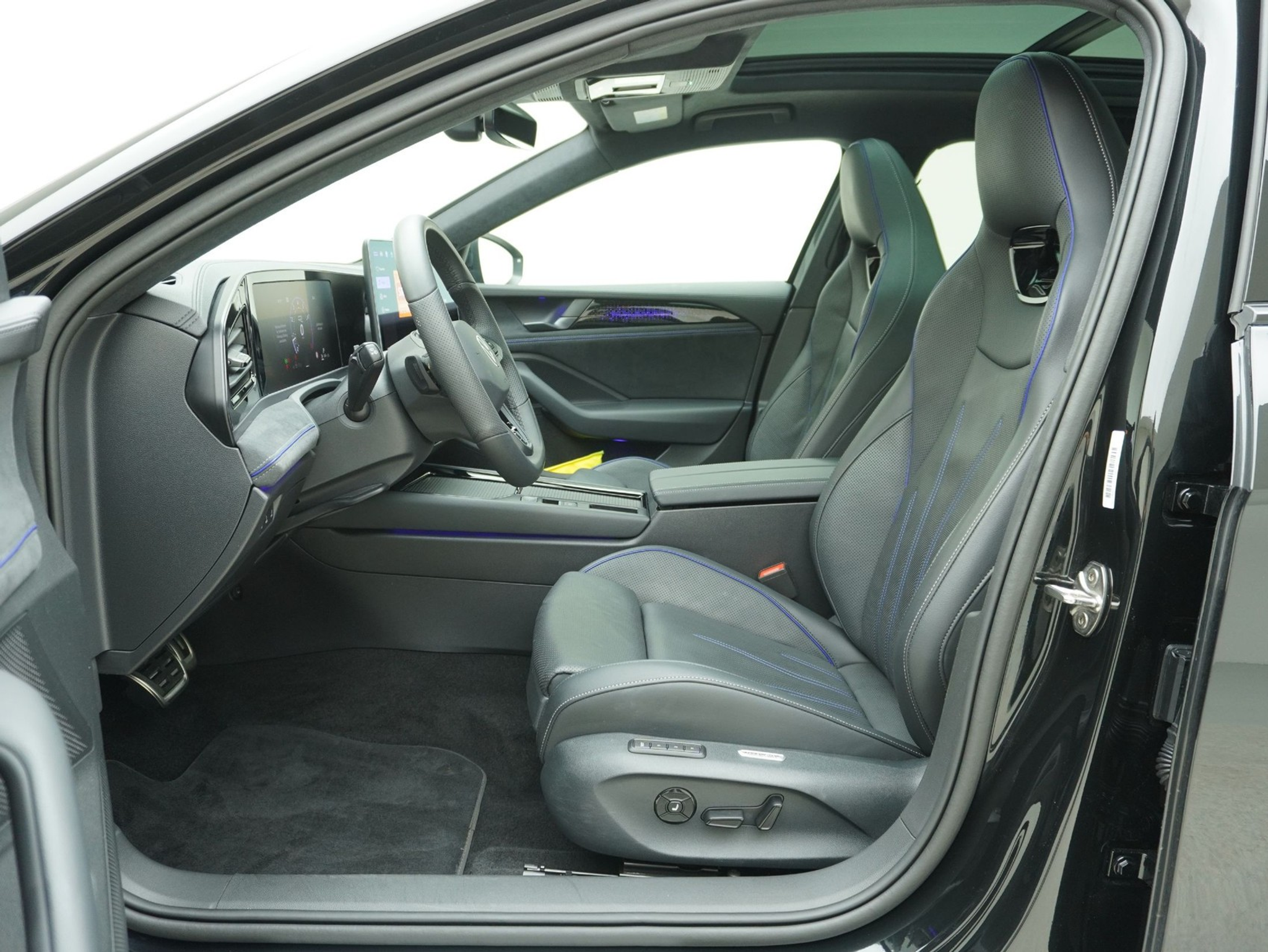 listing desktop thumbnail image 8