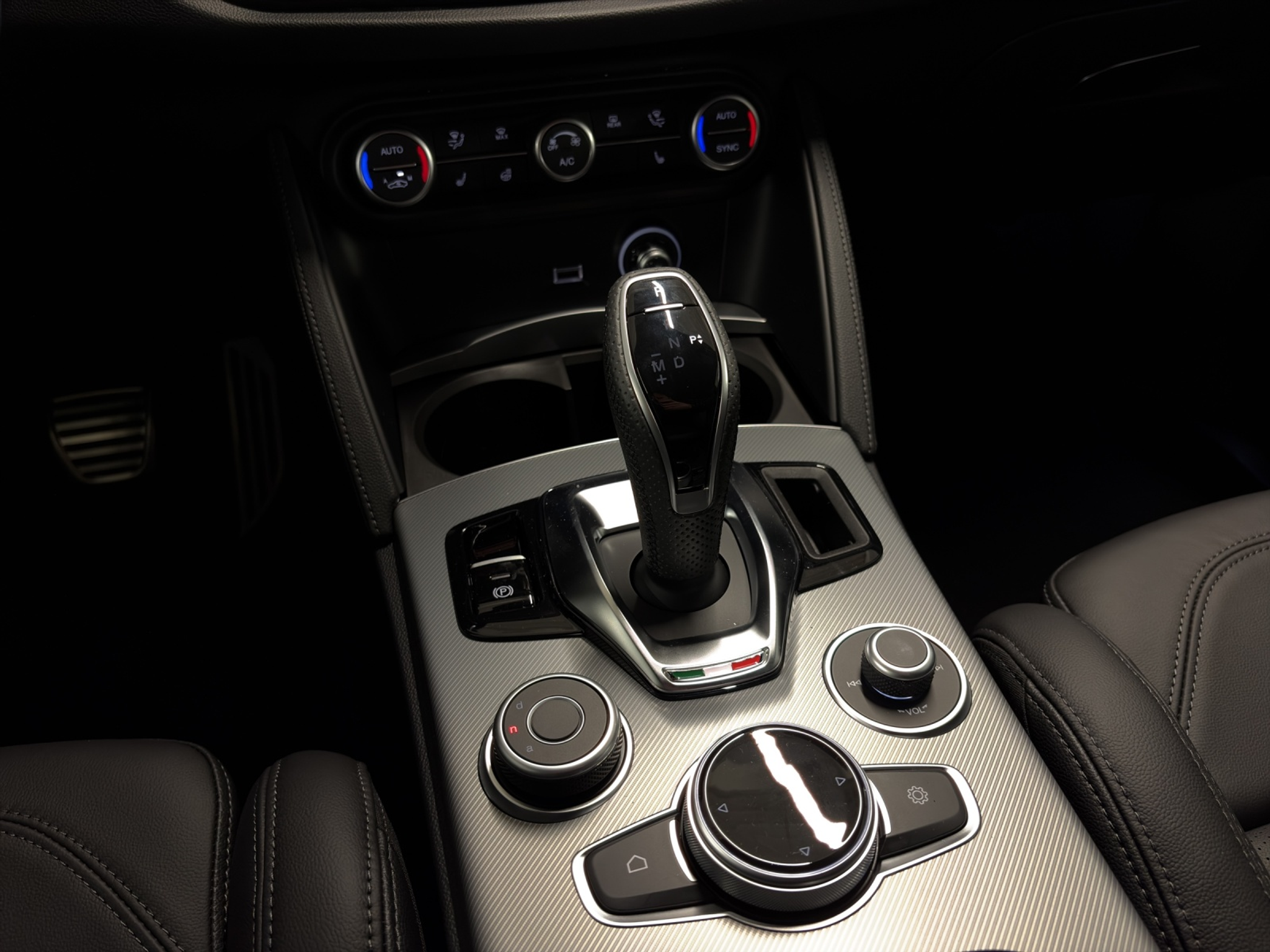 listing desktop thumbnail image 9