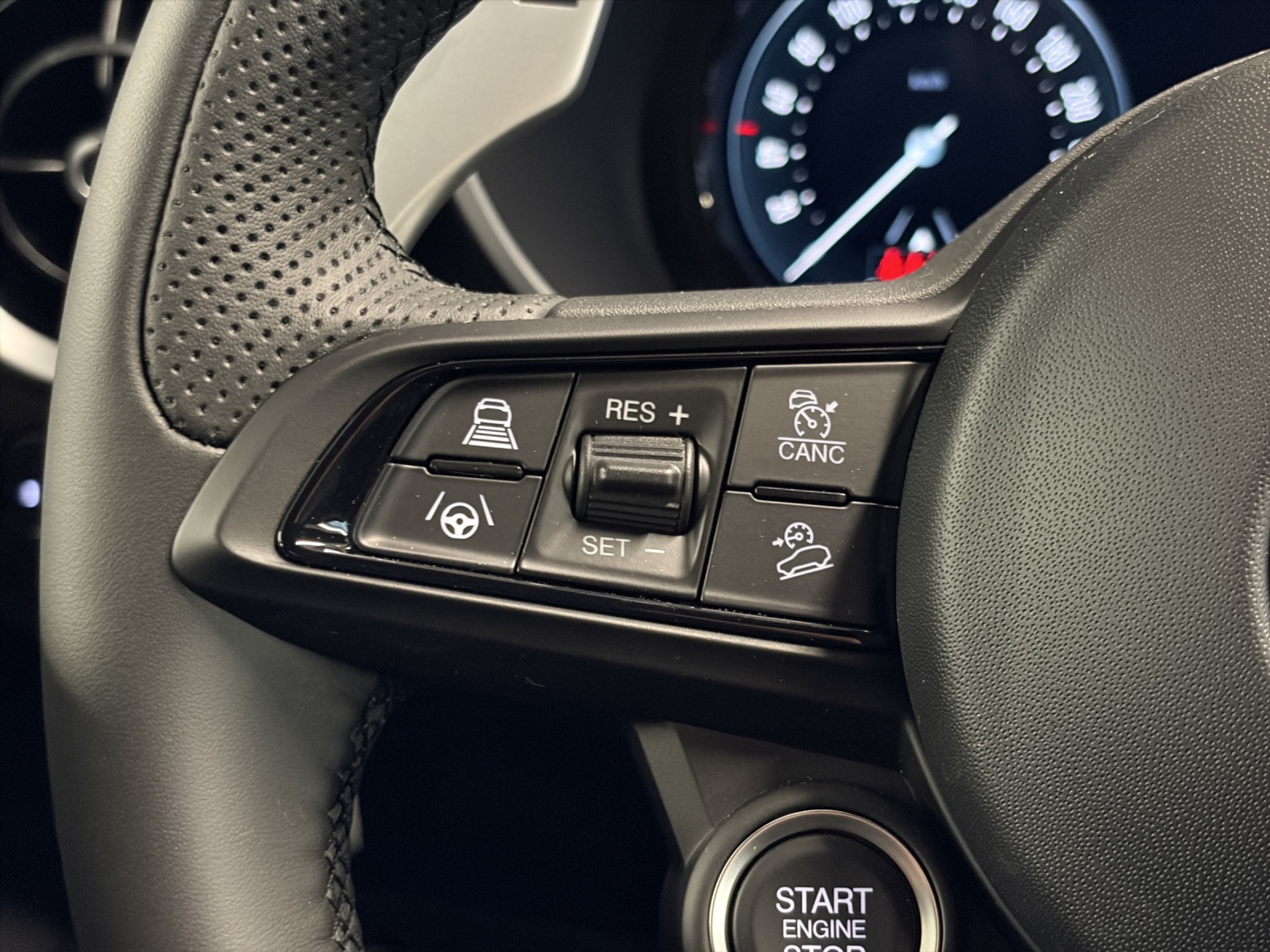 listing desktop thumbnail image 8