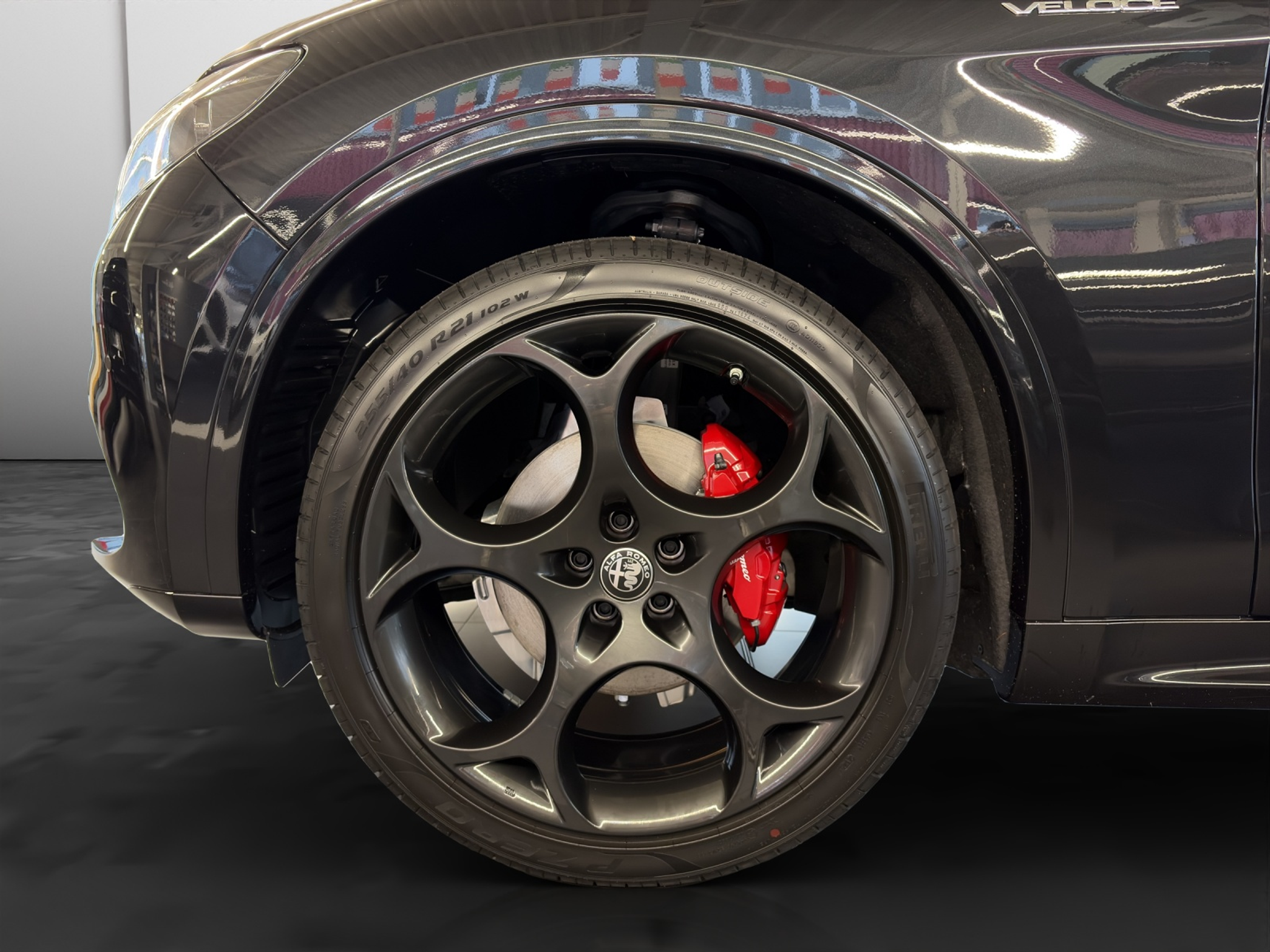 listing desktop thumbnail image 15