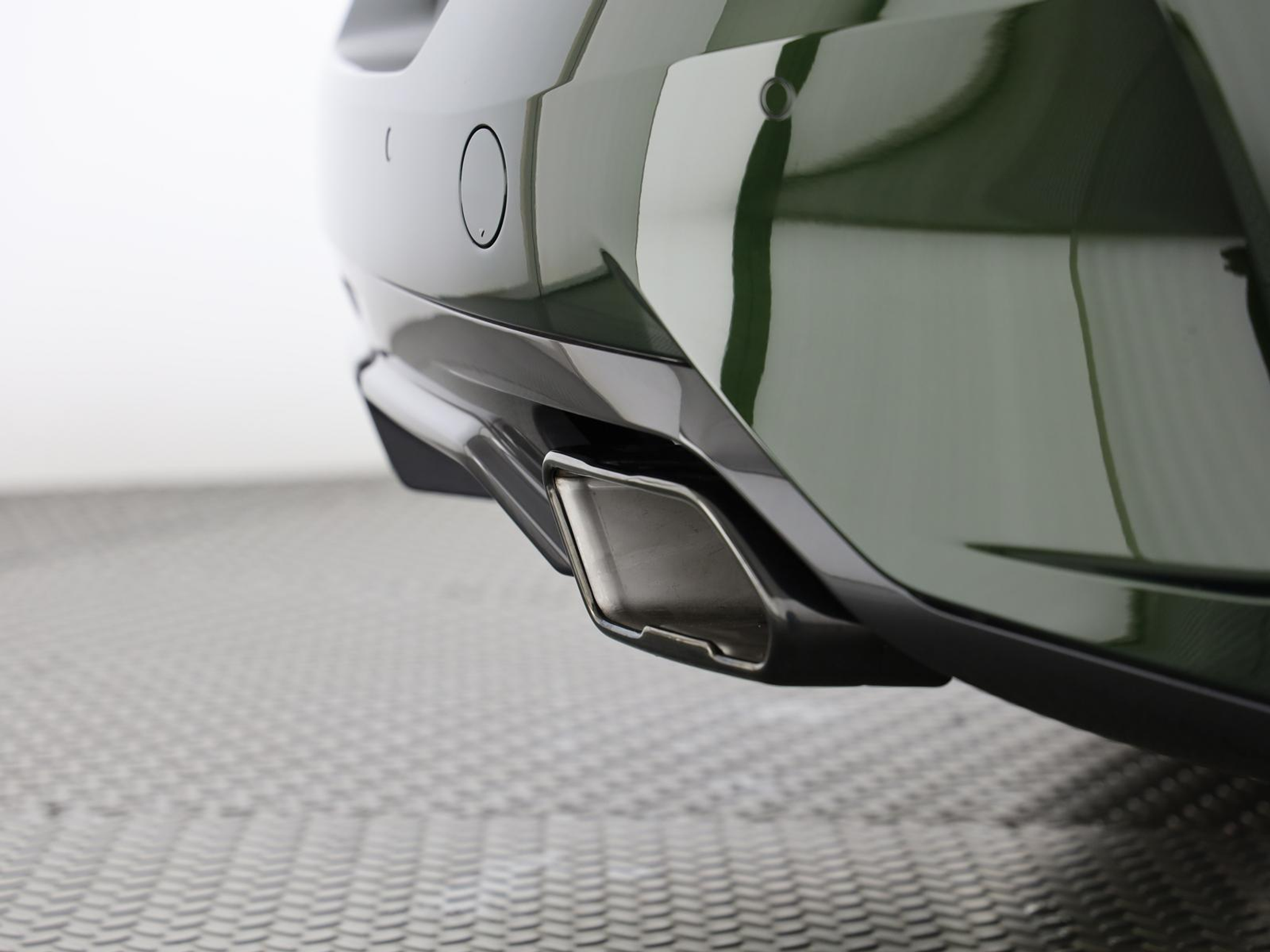 listing desktop thumbnail image 17