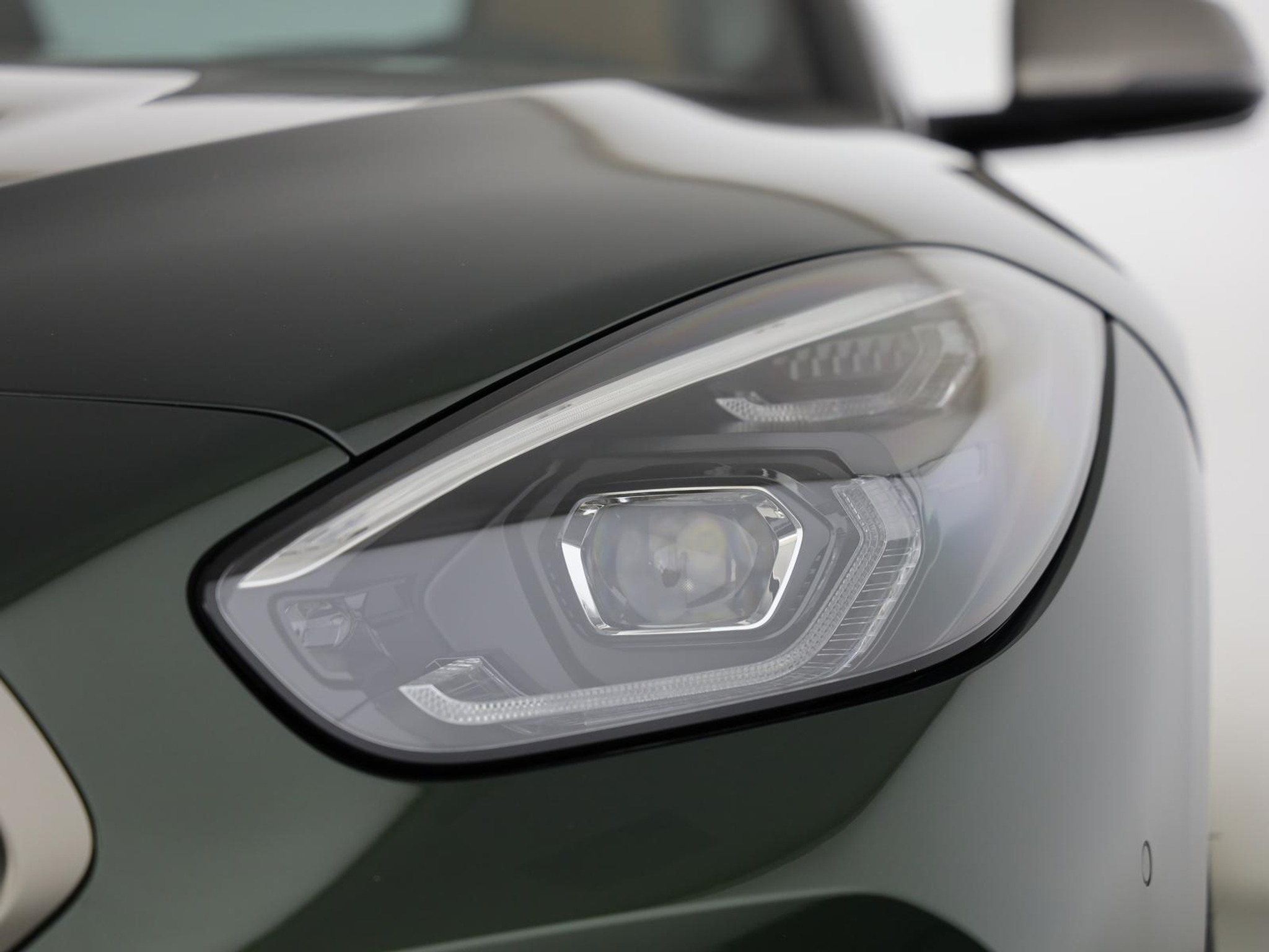 listing desktop thumbnail image 15