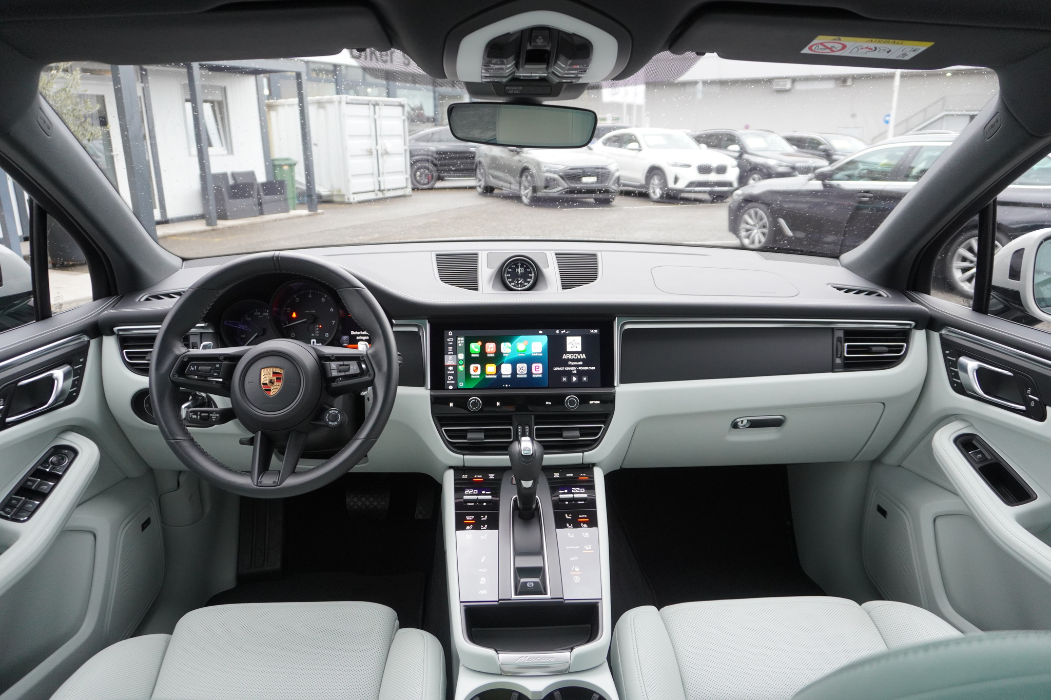 listing desktop thumbnail image 13