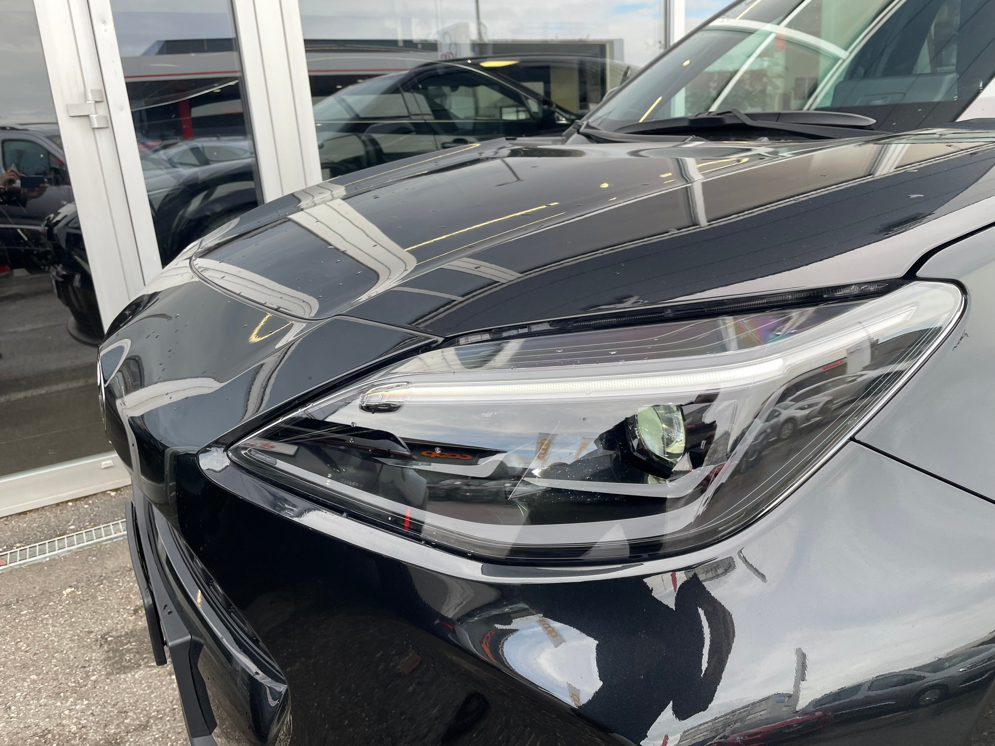 listing desktop thumbnail image 7