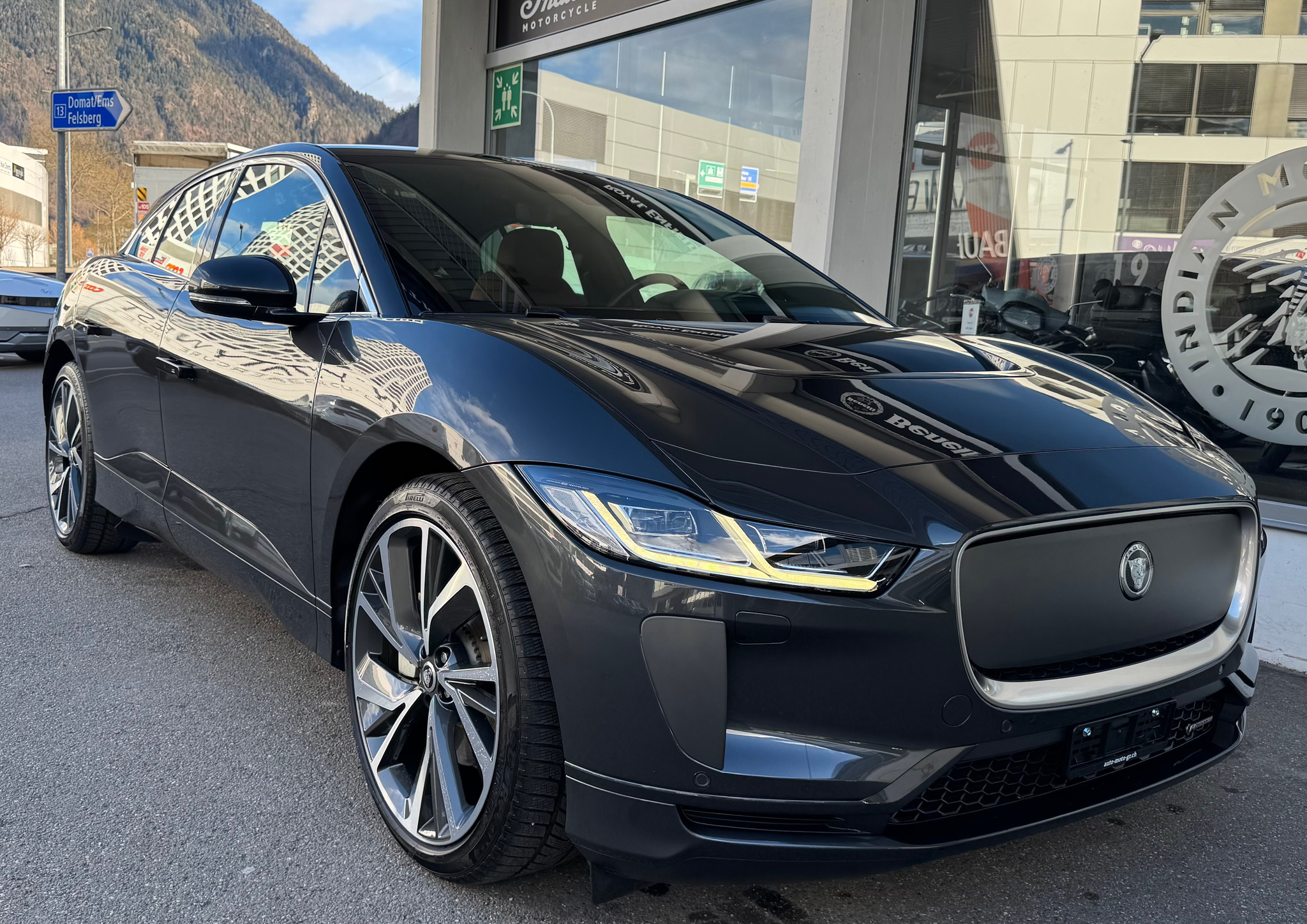 listing desktop thumbnail image 0