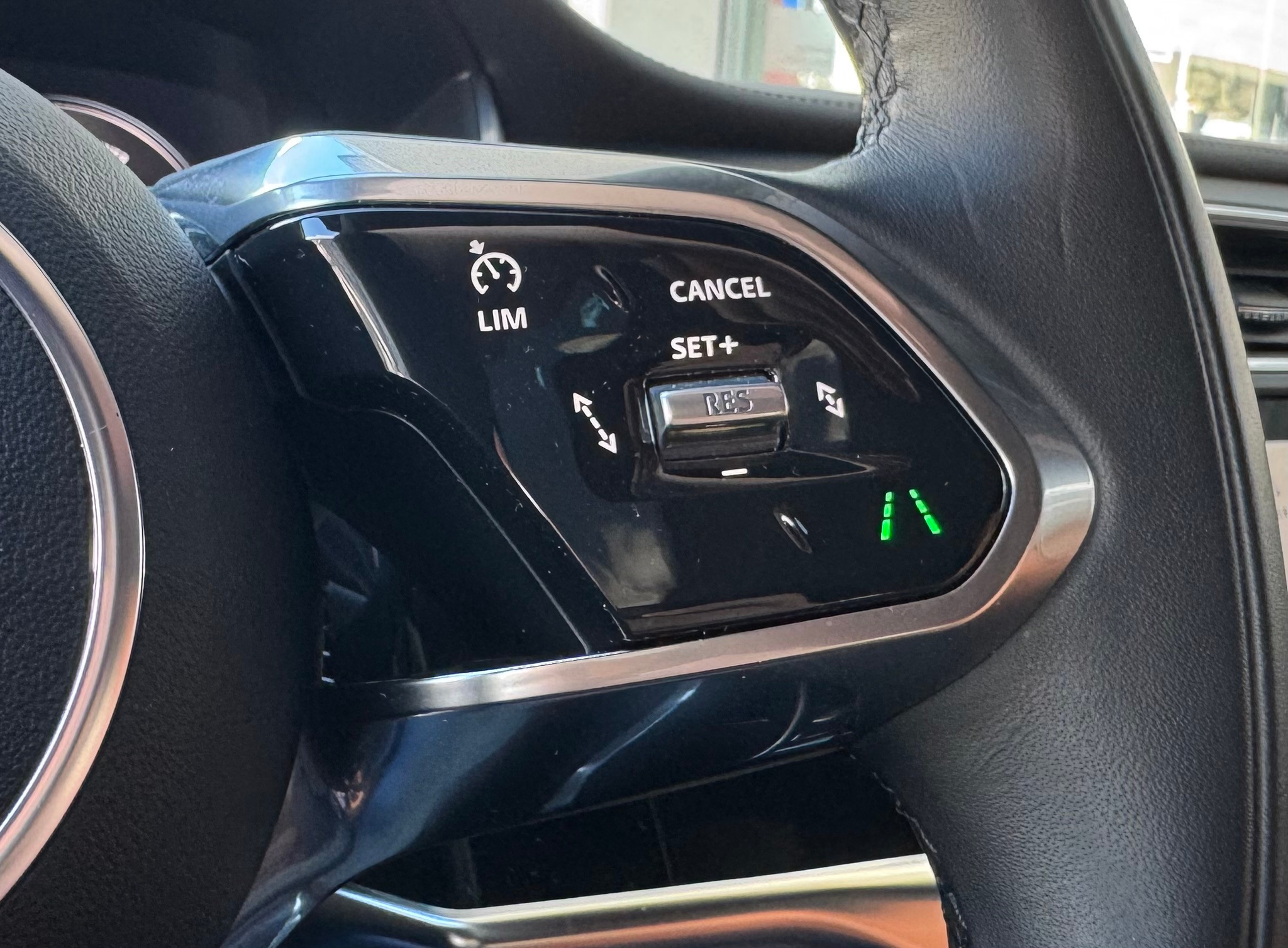 listing desktop thumbnail image 15