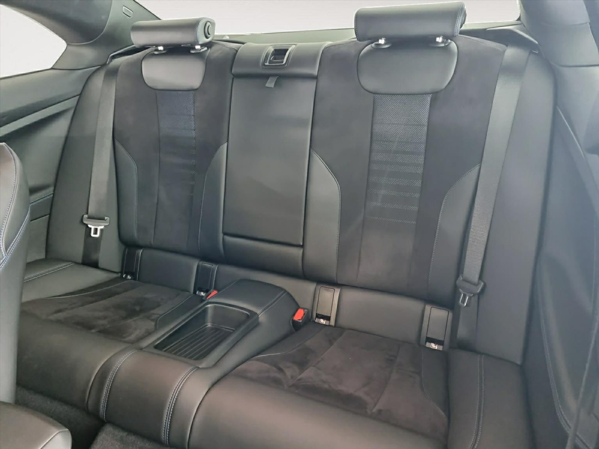 listing desktop thumbnail image 14