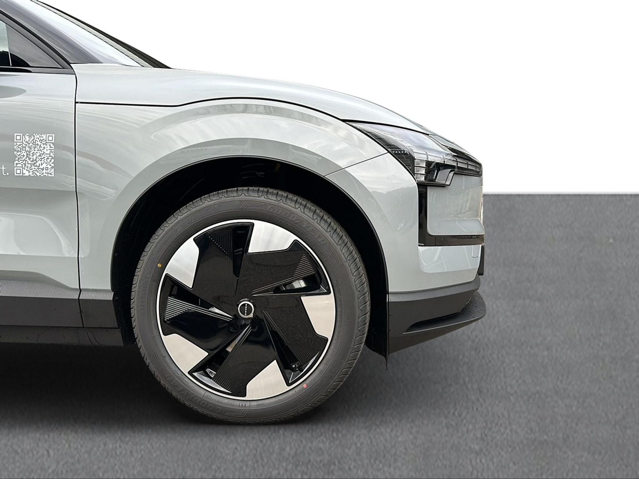 listing desktop thumbnail image 11