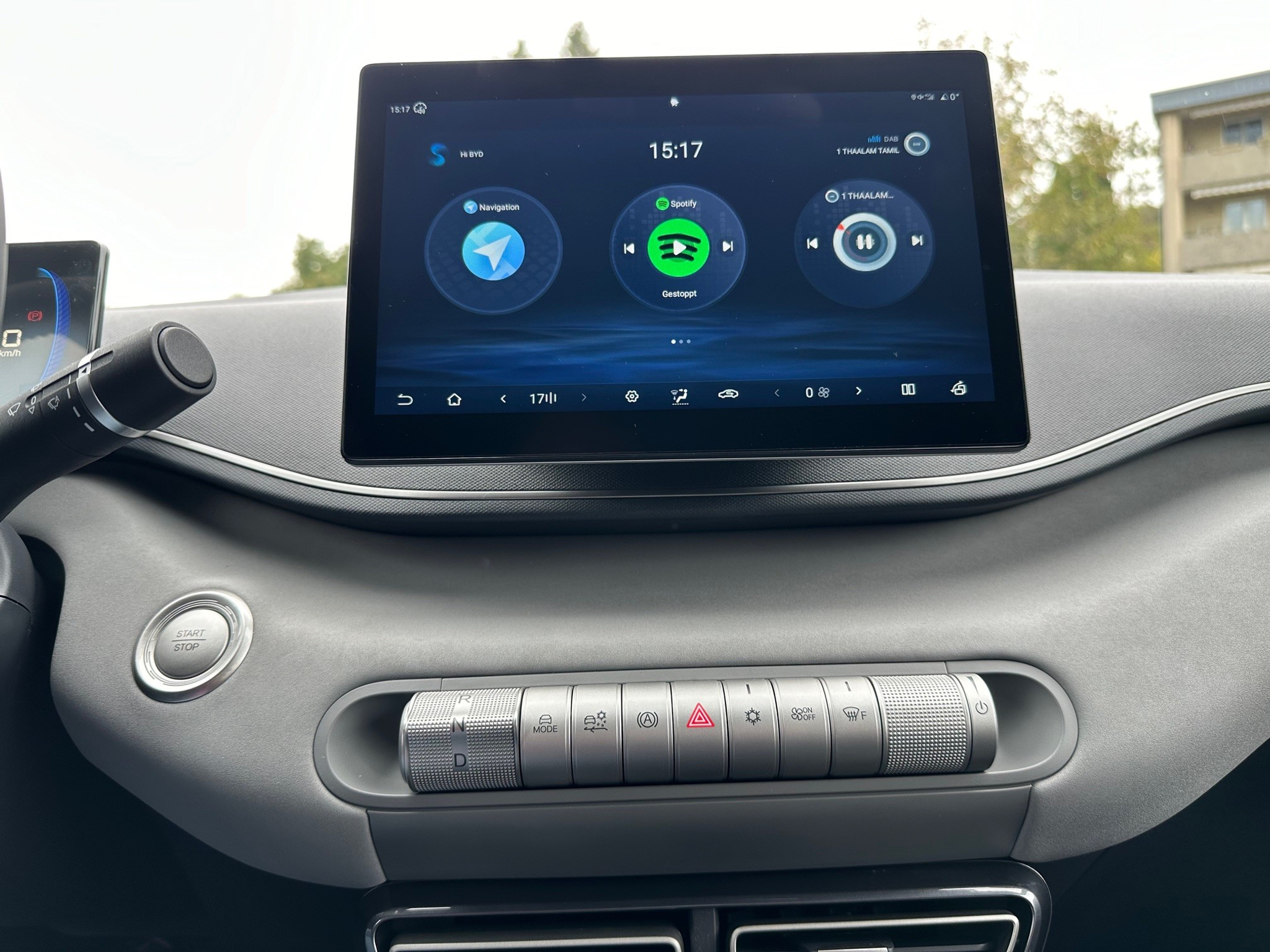 listing desktop thumbnail image 9