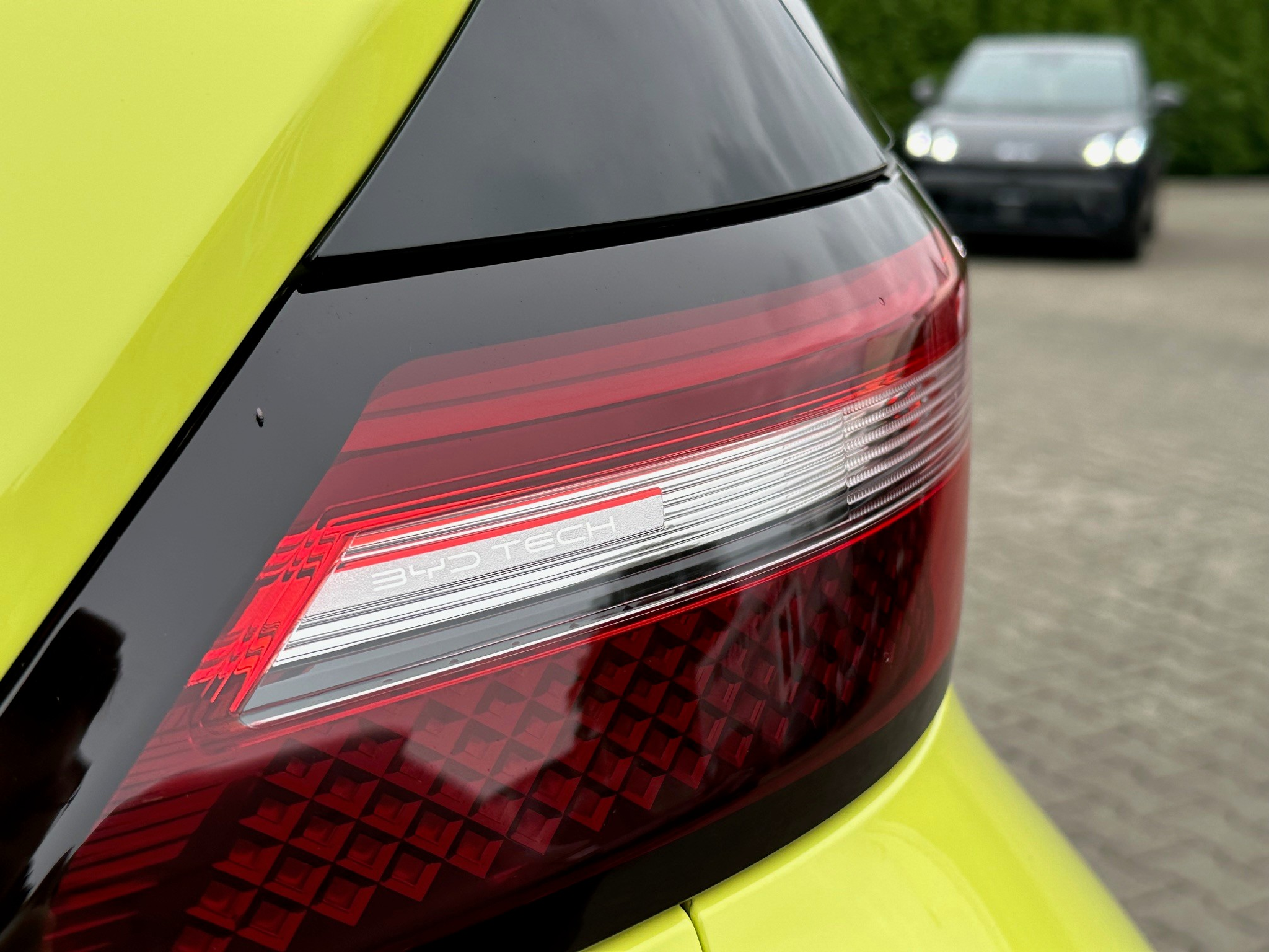 listing desktop thumbnail image 14