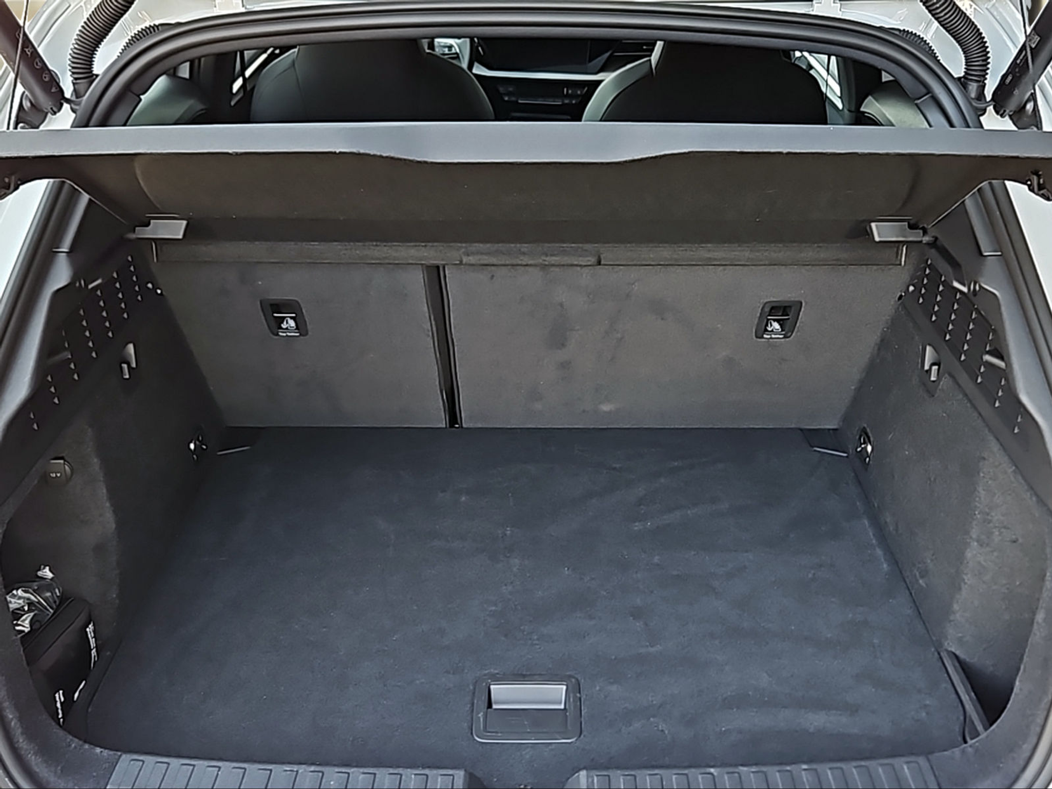 listing desktop thumbnail image 5