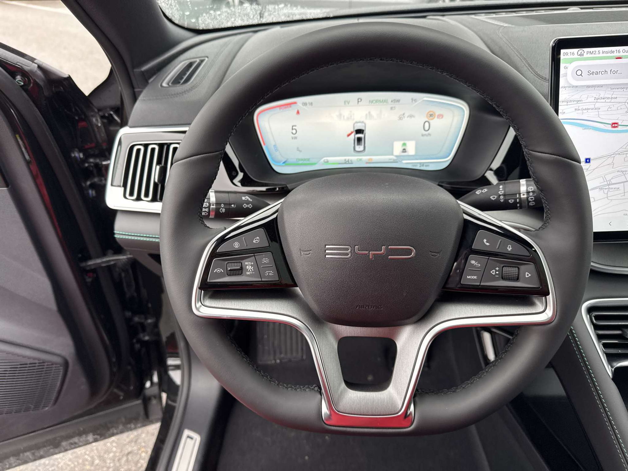 listing desktop thumbnail image 14