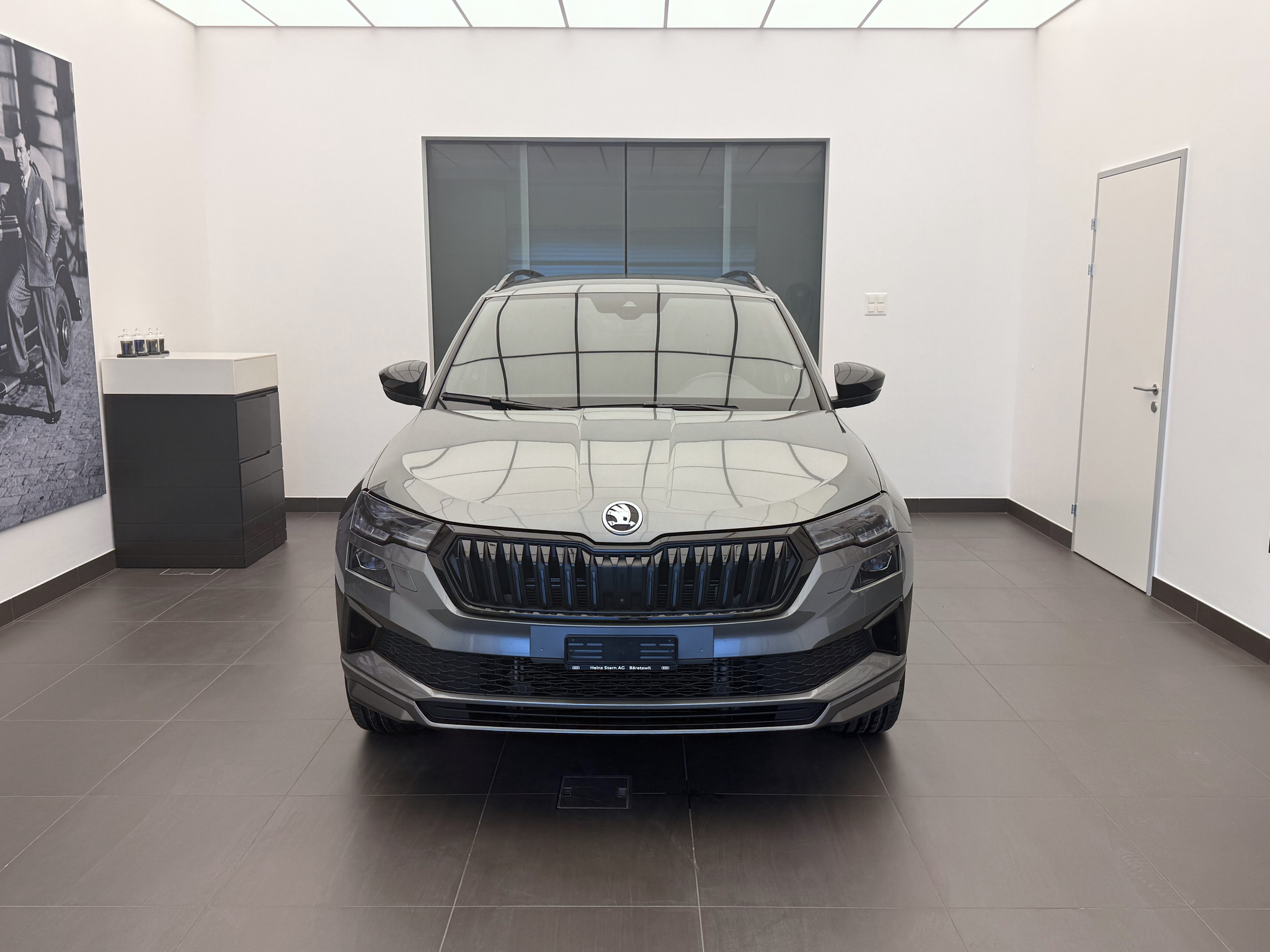 listing desktop thumbnail image 1