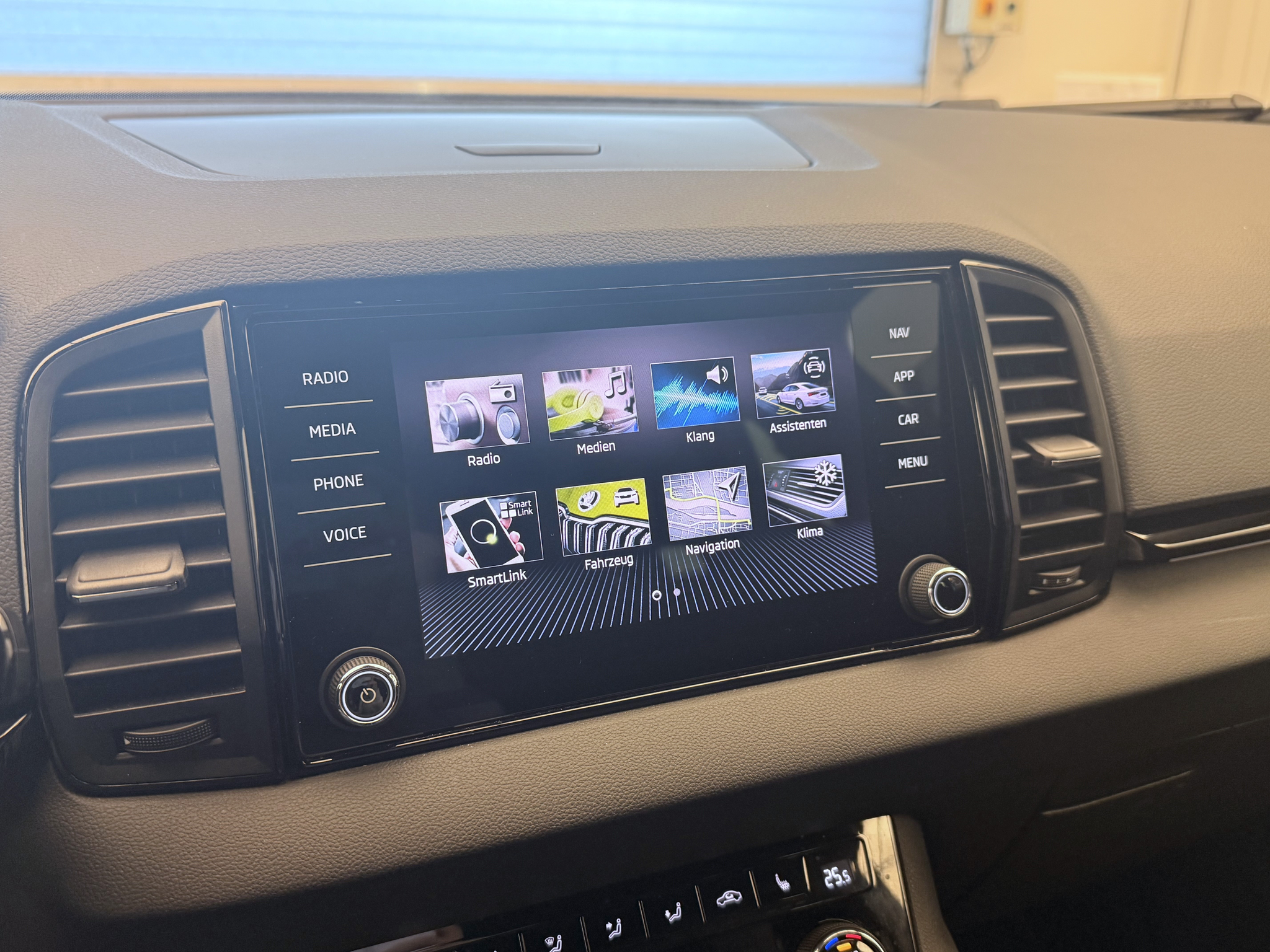 listing desktop thumbnail image 14