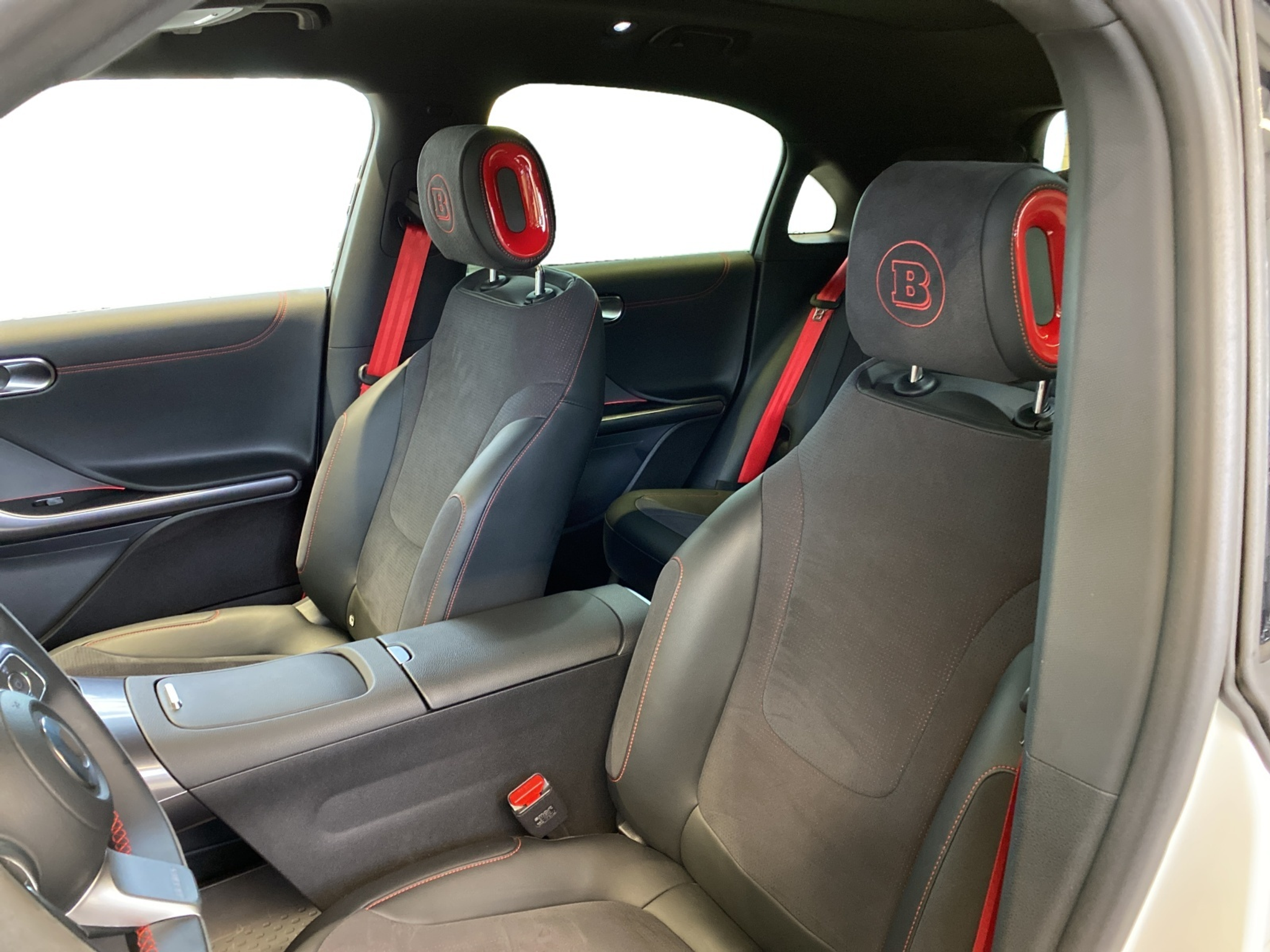 listing desktop thumbnail image 6