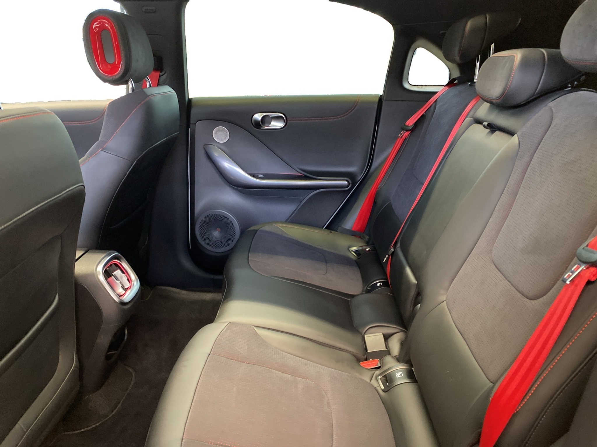 listing desktop thumbnail image 7