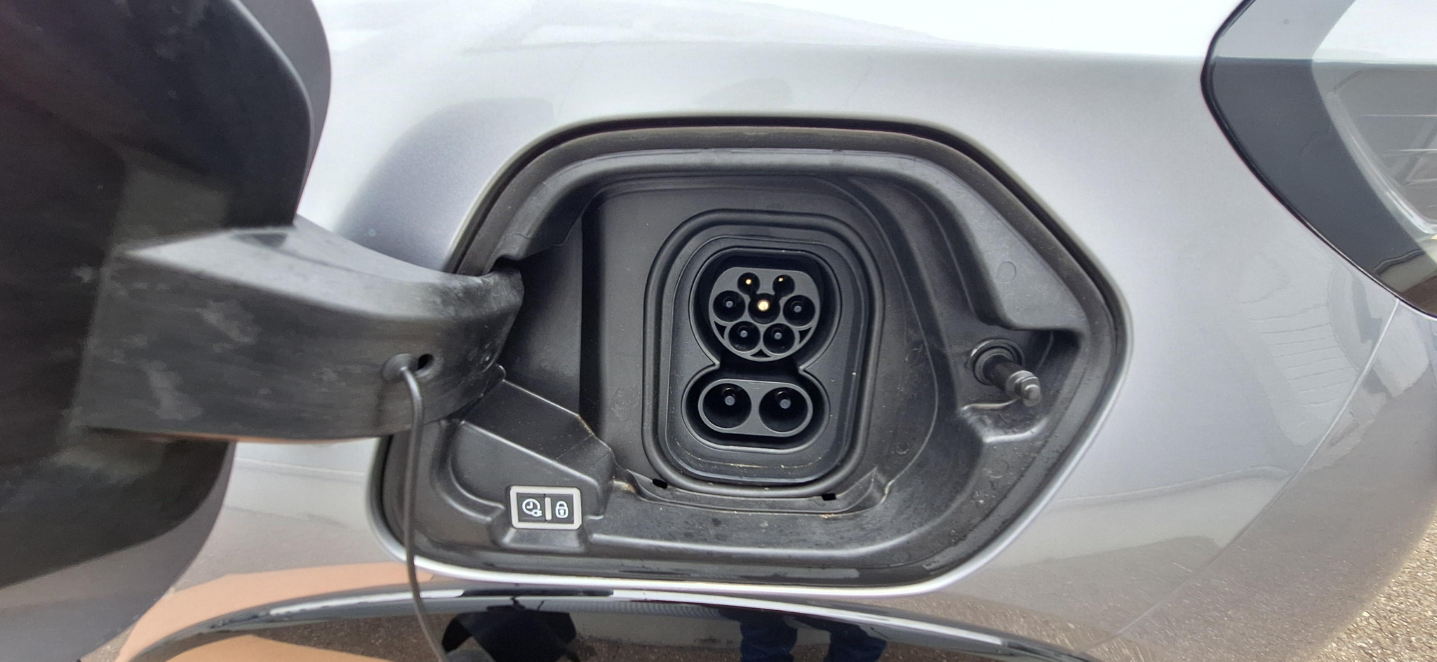 listing desktop thumbnail image 12