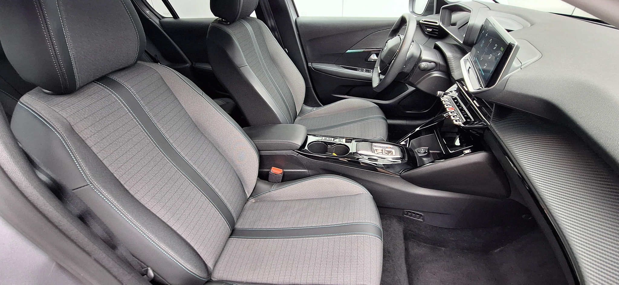 listing desktop thumbnail image 8