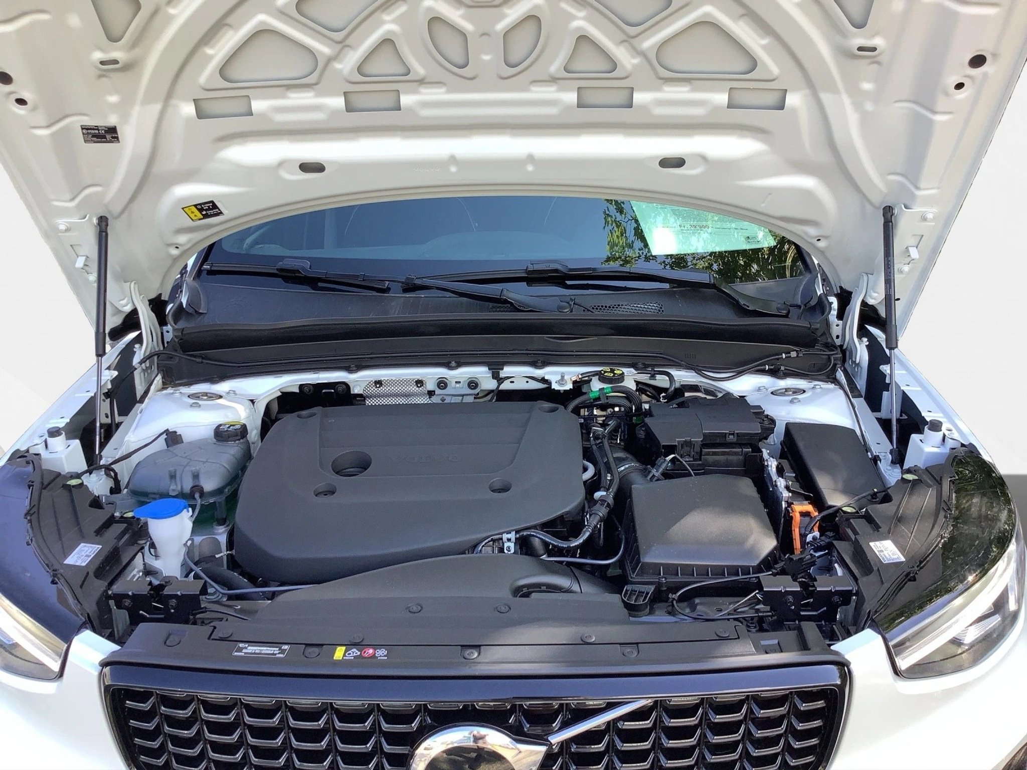 listing desktop thumbnail image 10