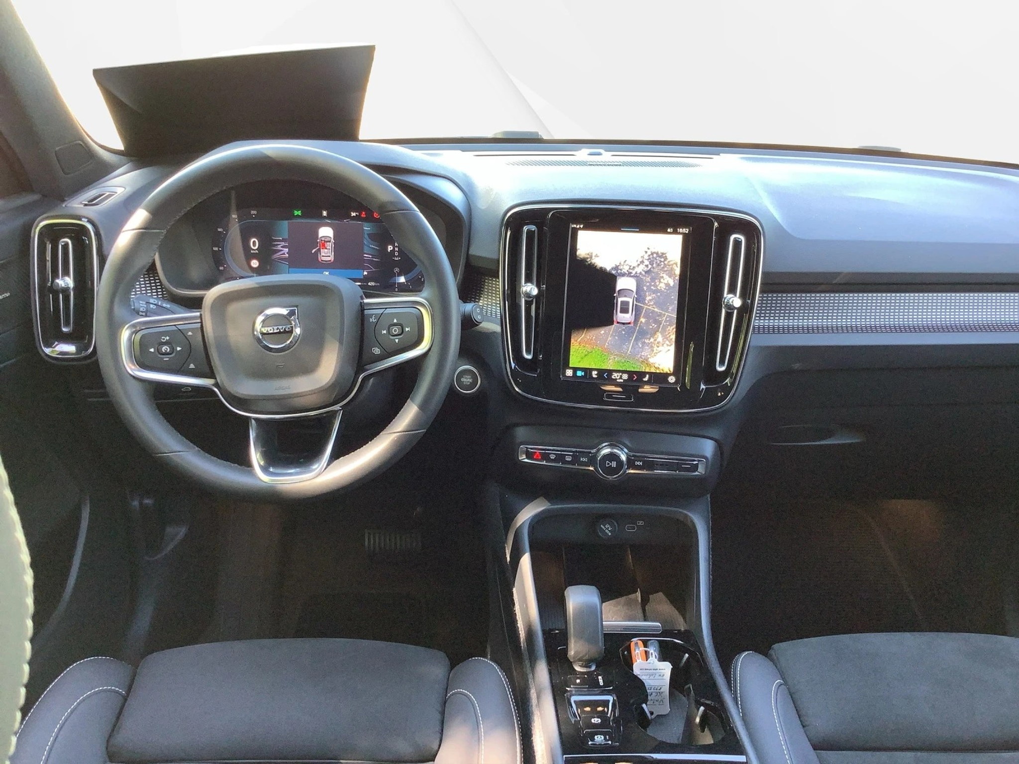 listing desktop thumbnail image 18