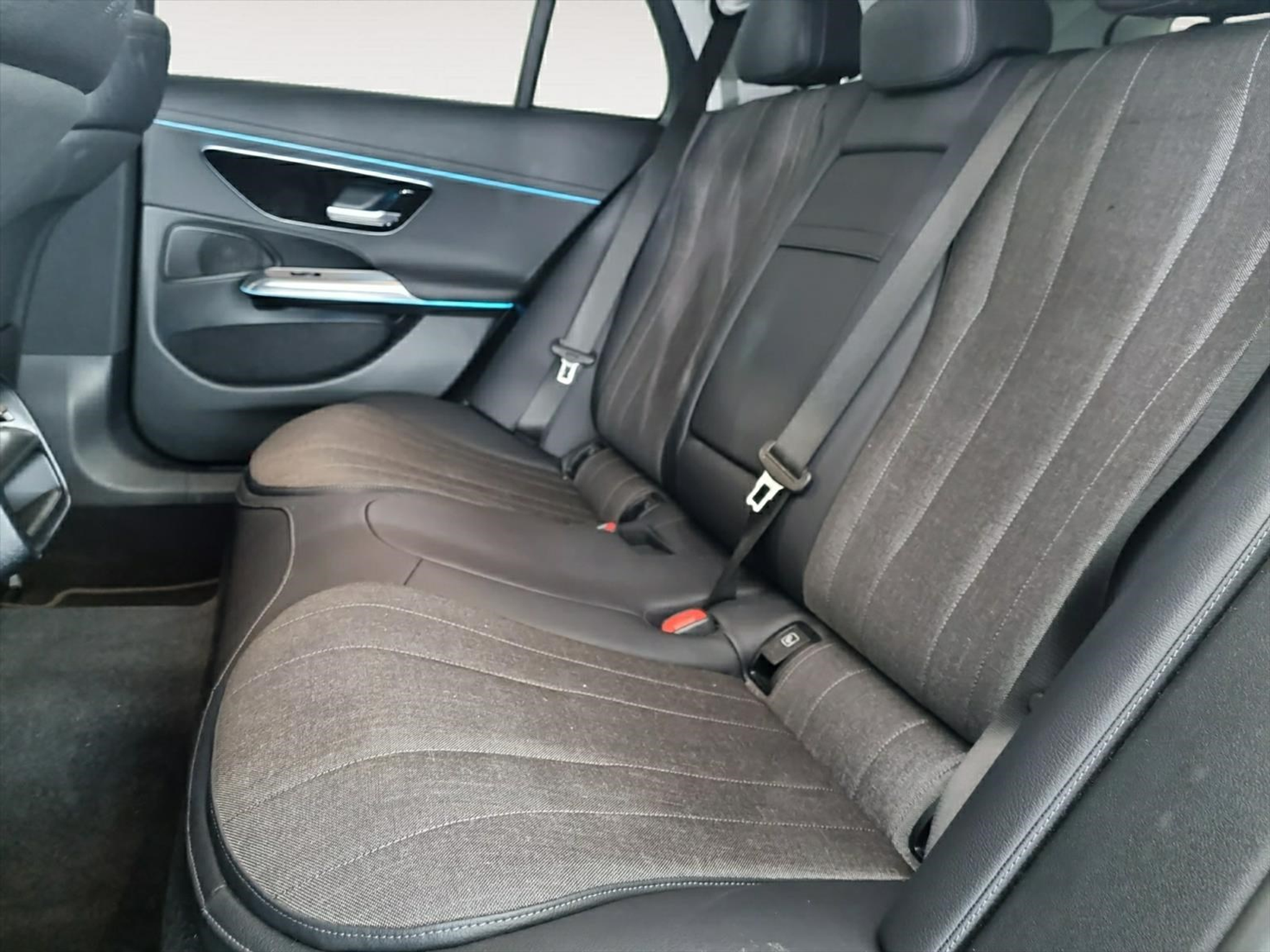 listing desktop thumbnail image 13