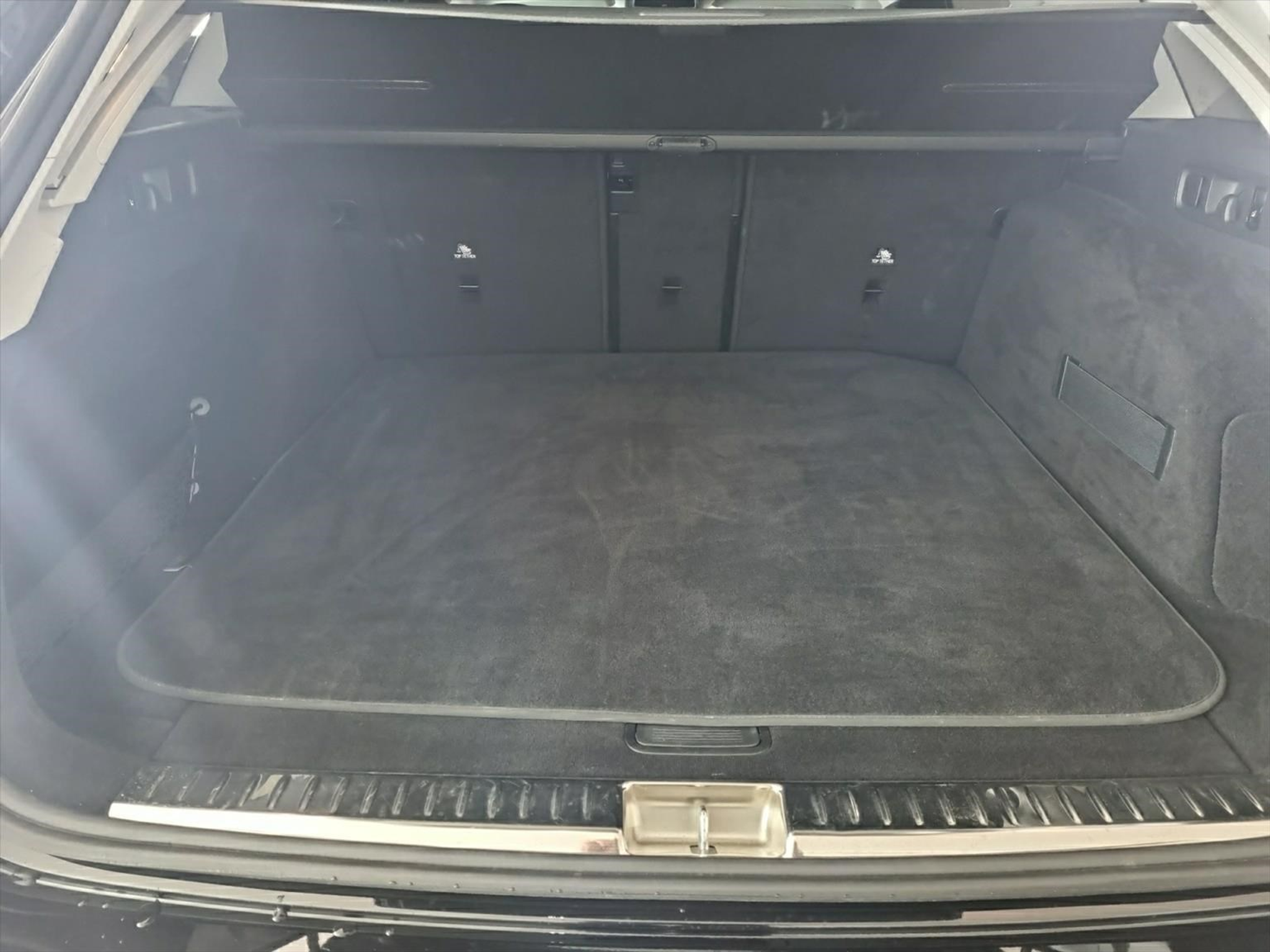 listing desktop thumbnail image 11