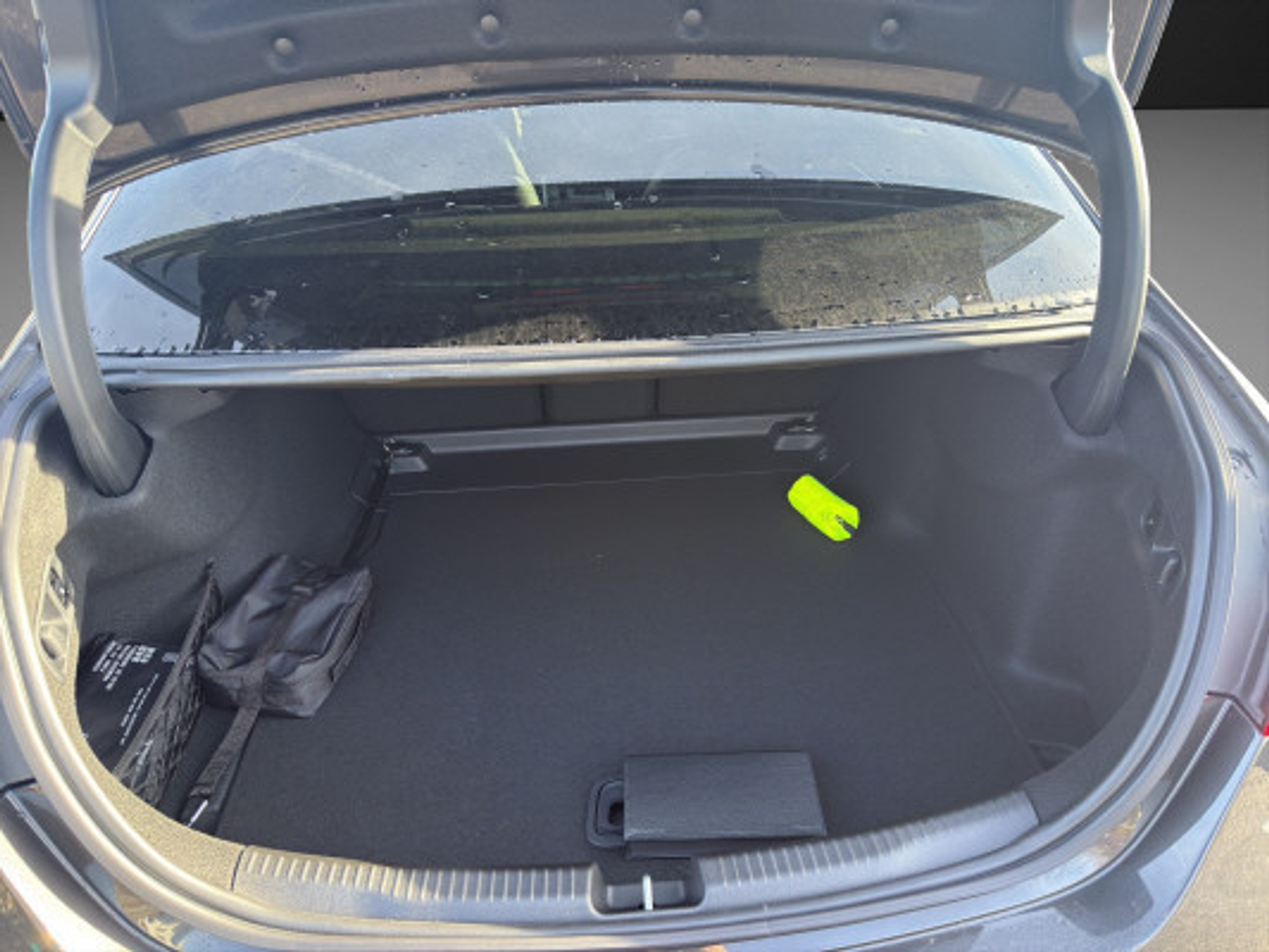 listing desktop thumbnail image 10