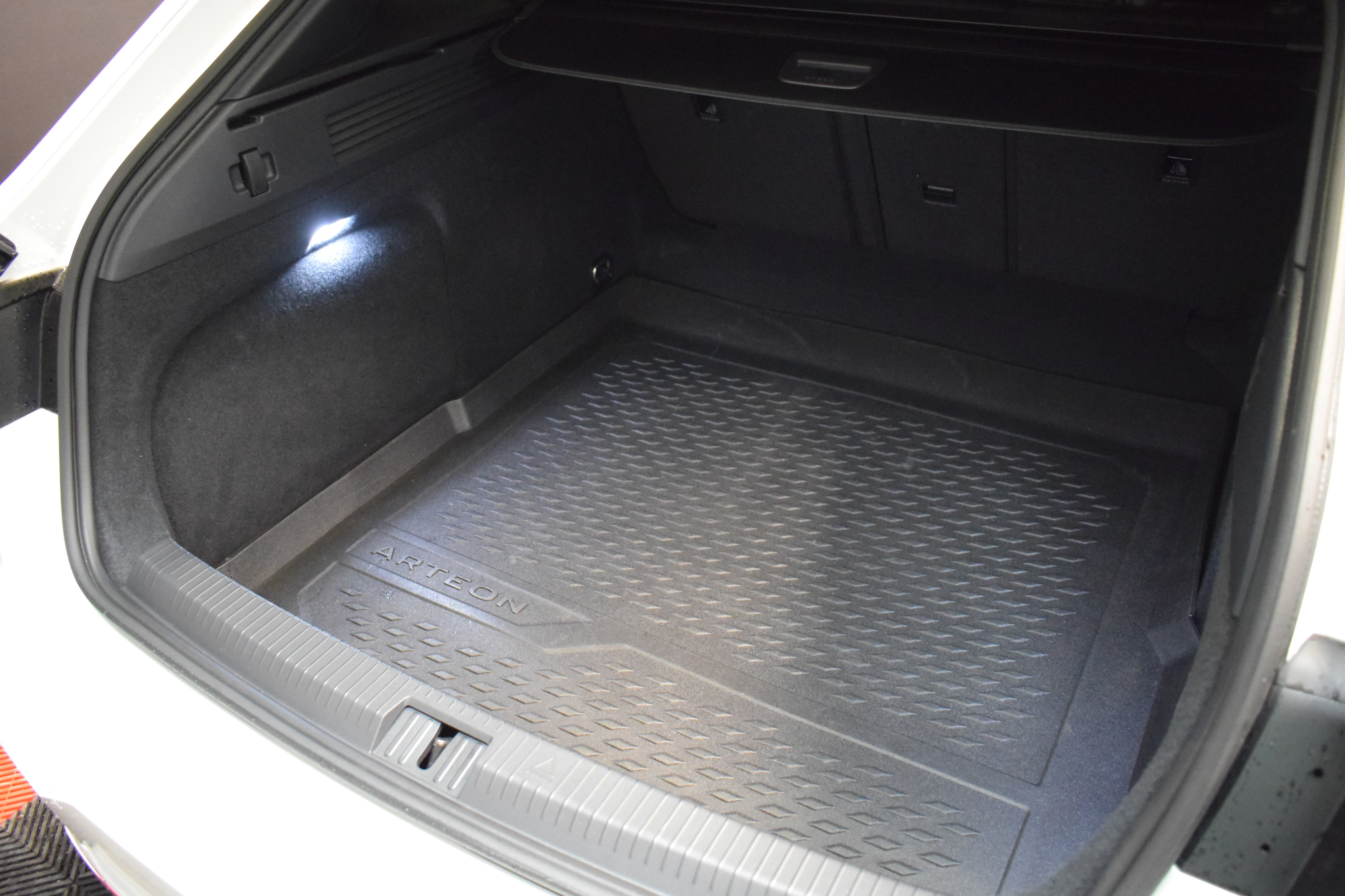 listing desktop thumbnail image 30