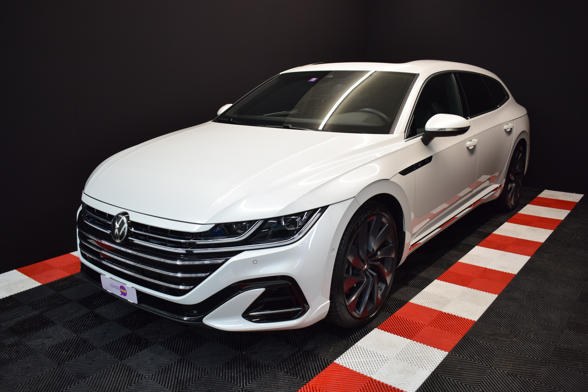 listing desktop thumbnail image 3