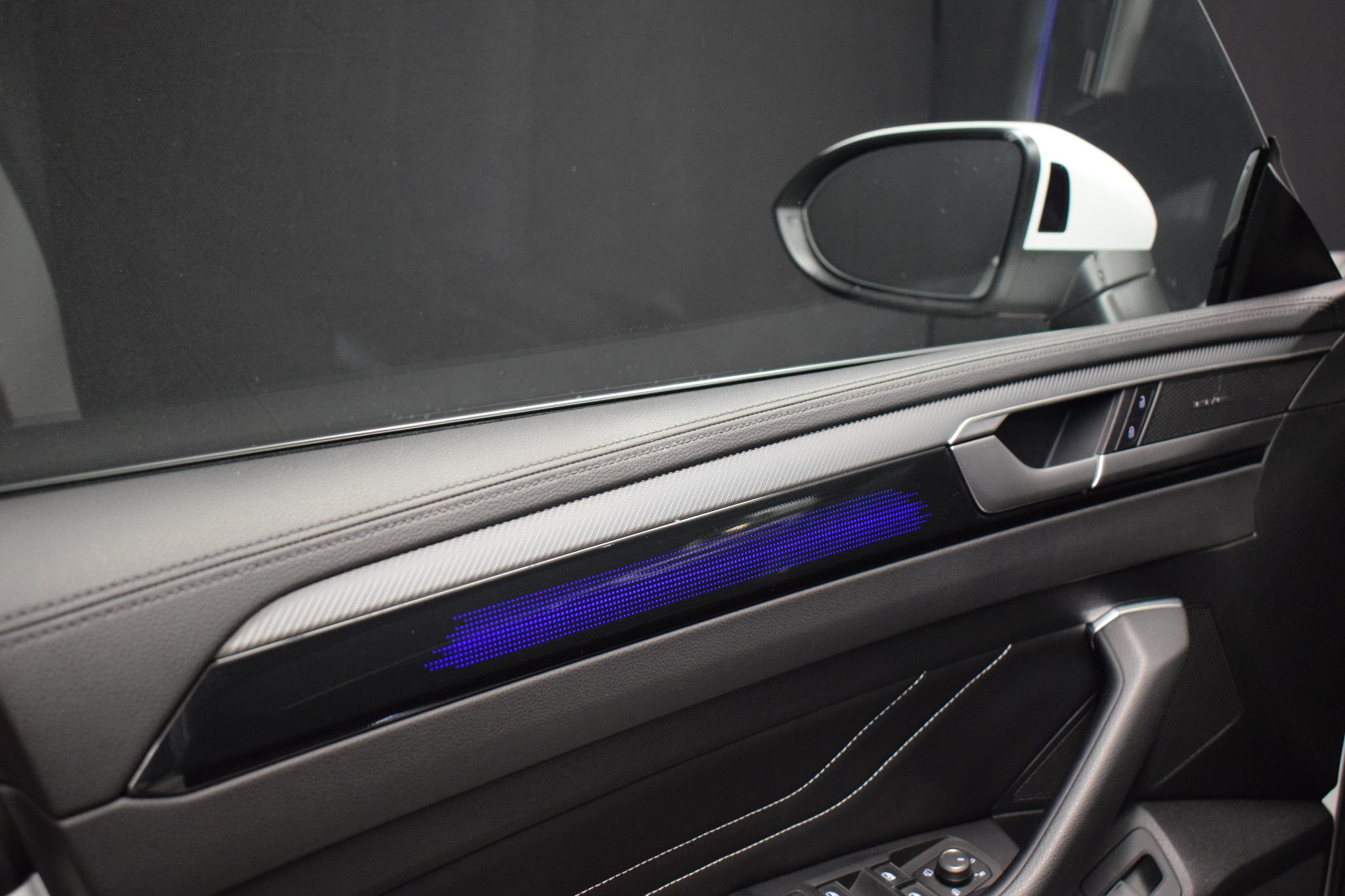 listing desktop thumbnail image 31