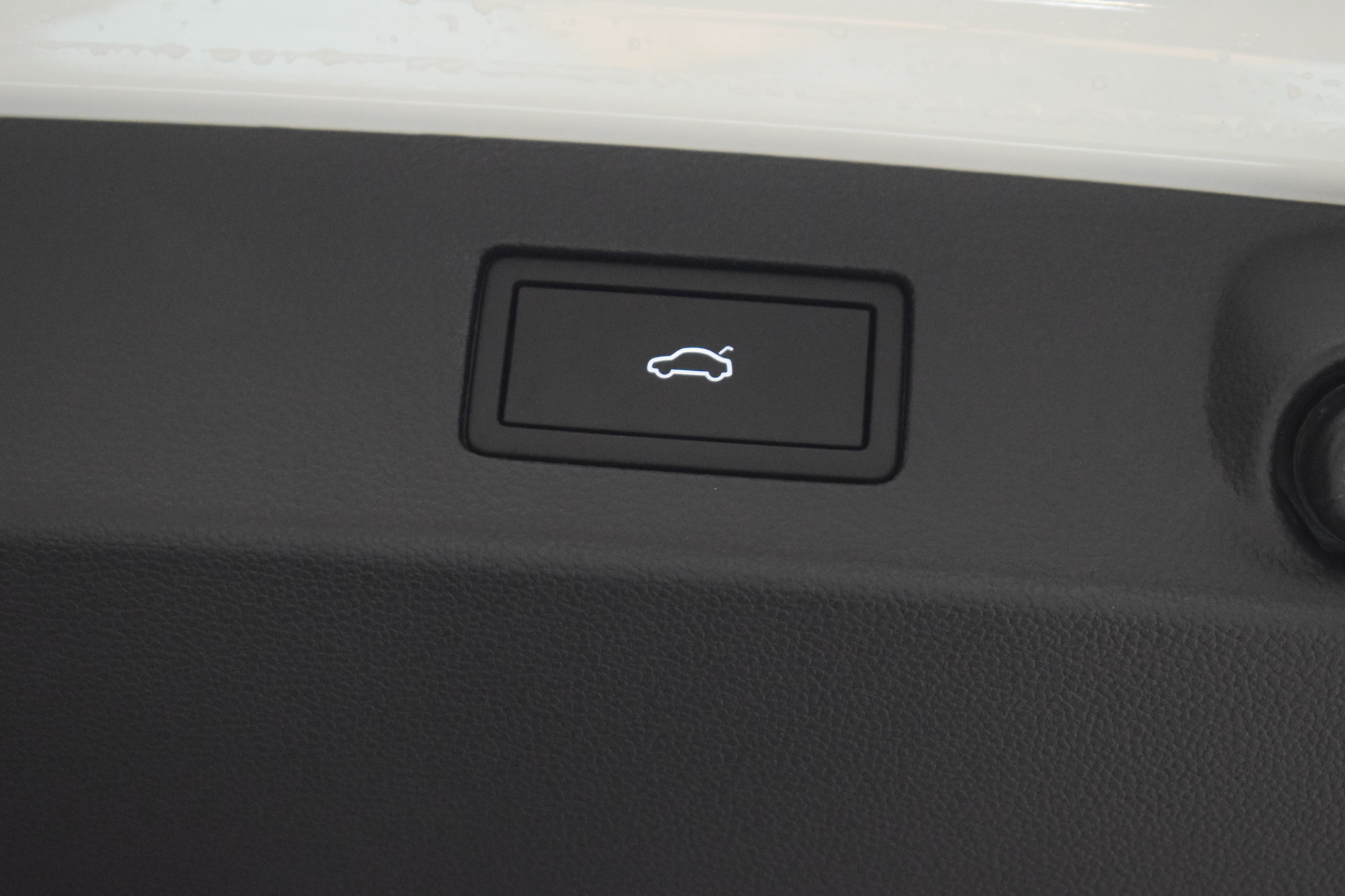 listing desktop thumbnail image 29