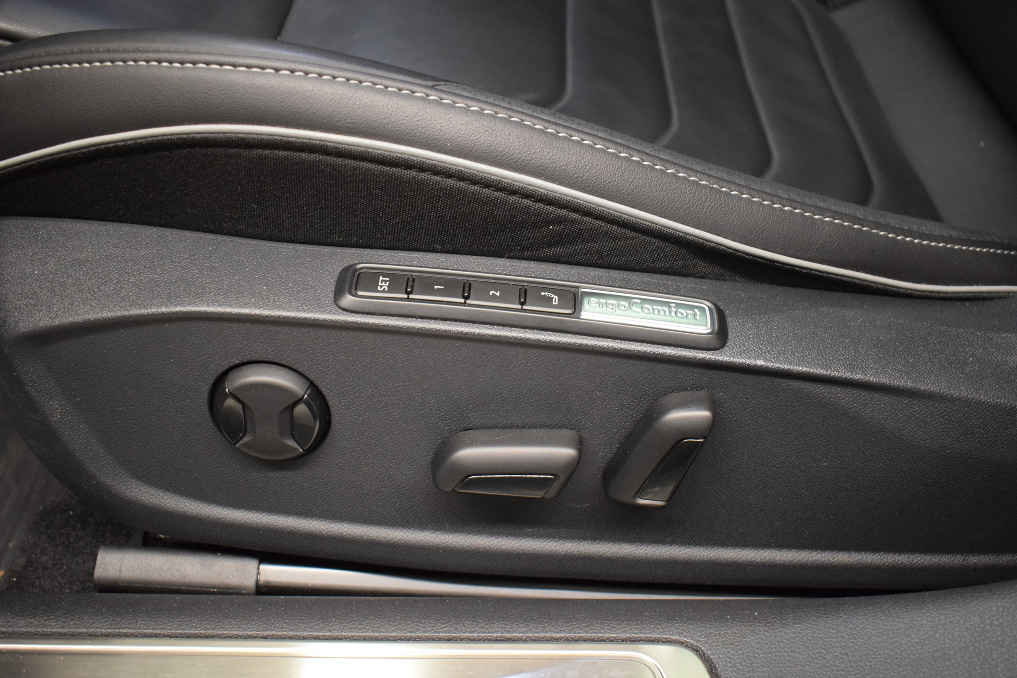 listing desktop thumbnail image 13