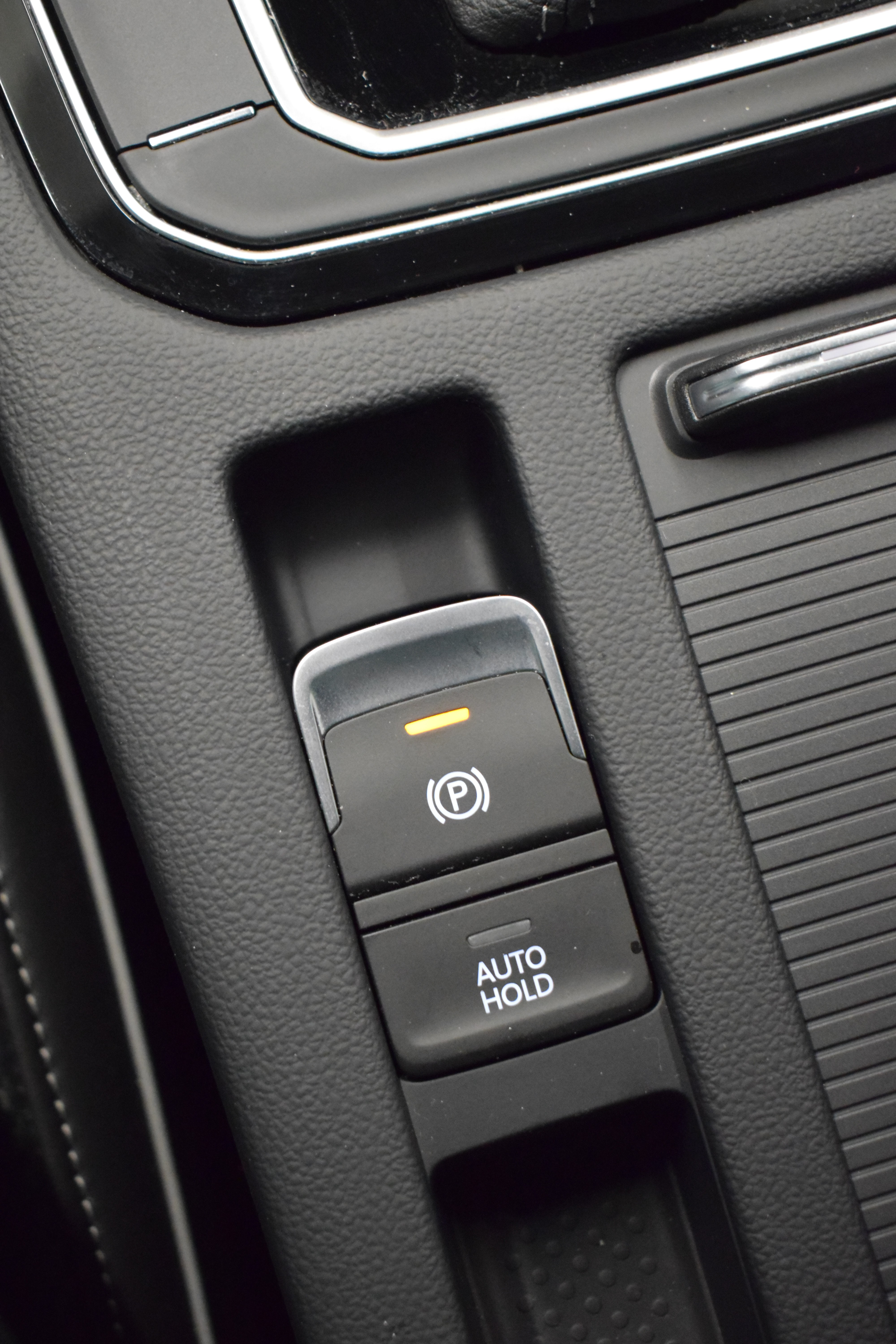 listing desktop thumbnail image 25