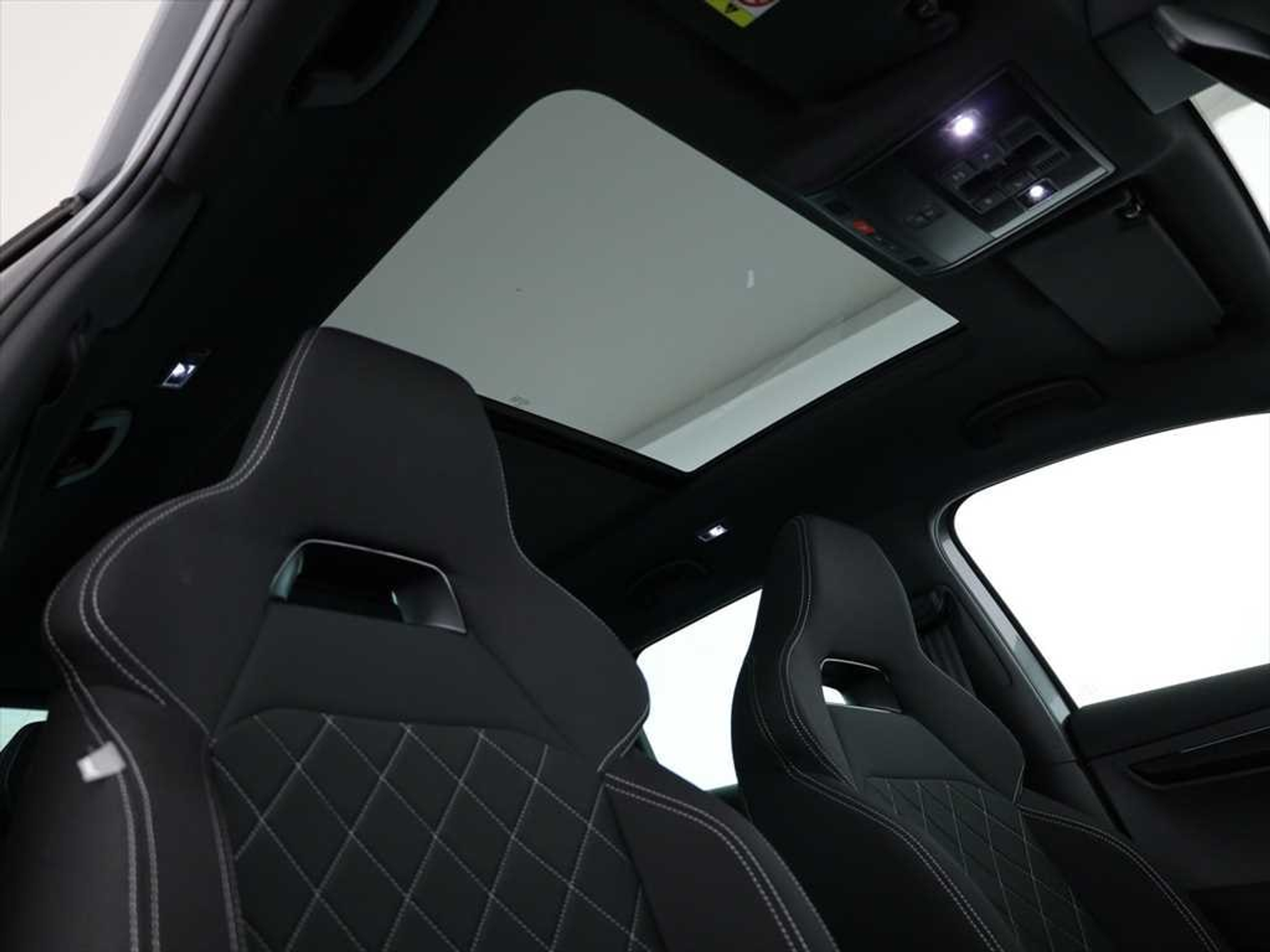 listing desktop thumbnail image 9