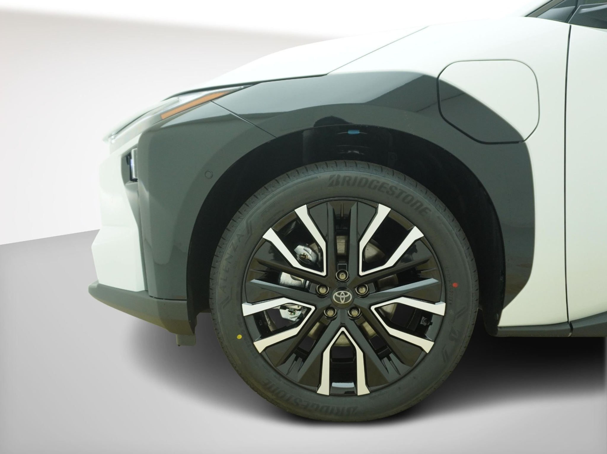 listing desktop thumbnail image 5