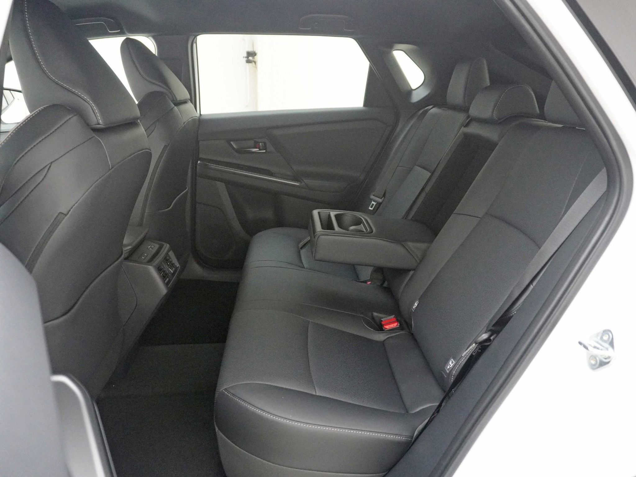 listing desktop thumbnail image 15